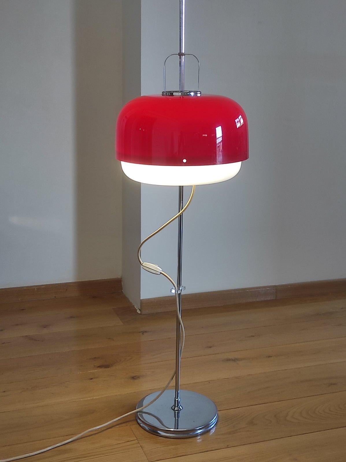 1970s Medusa Floor Lamp By Lugi Mssoni For Guzzini Meblo In Good Condition For Sale In Čelinac, BA