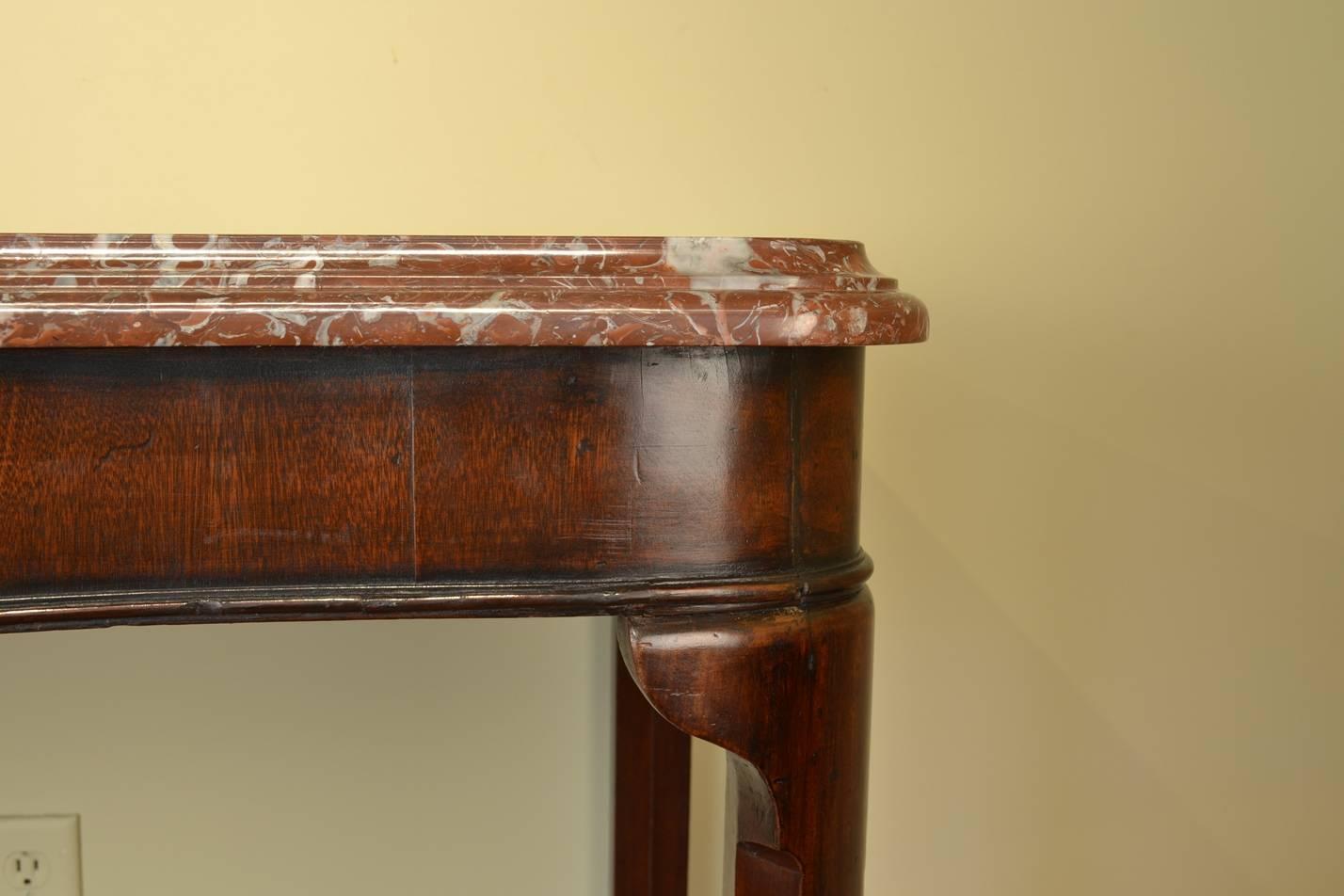 George III Mahogany Side Table In Good Condition In St. Louis, MO