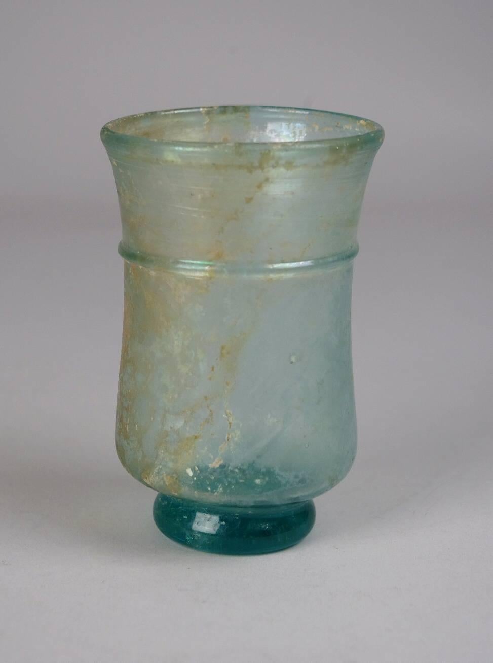 Ancient Roman Glass Beaker In Good Condition In St. Louis, MO
