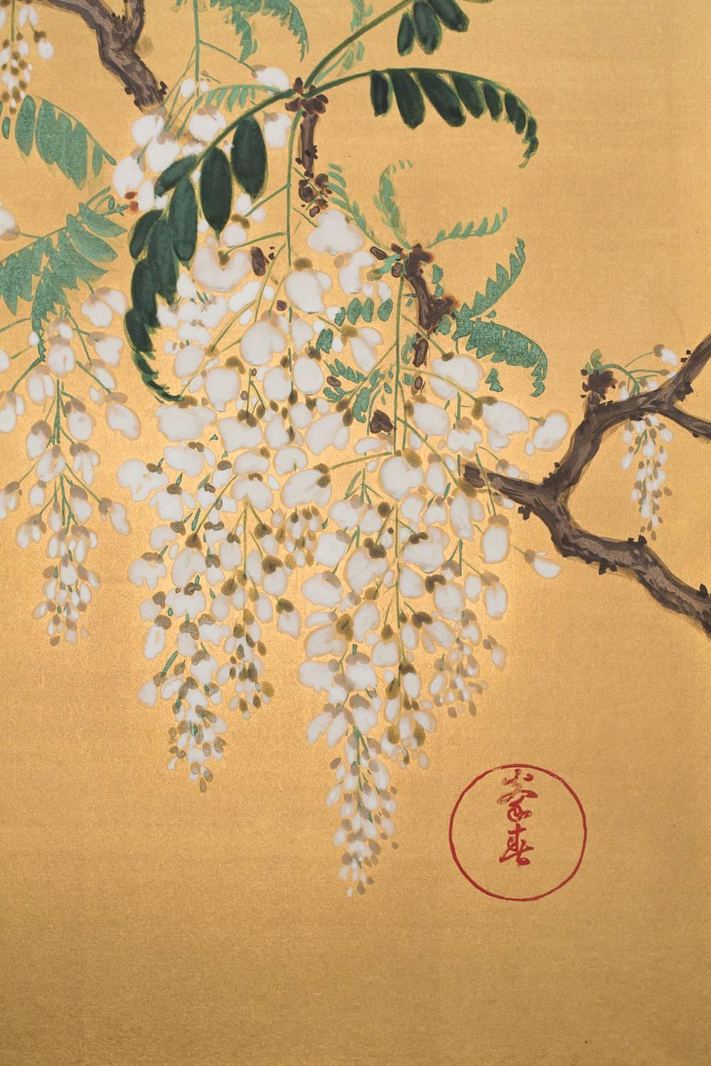 Japanese Two Panel Screen: Wisteria on Gold In Excellent Condition In Hudson, NY