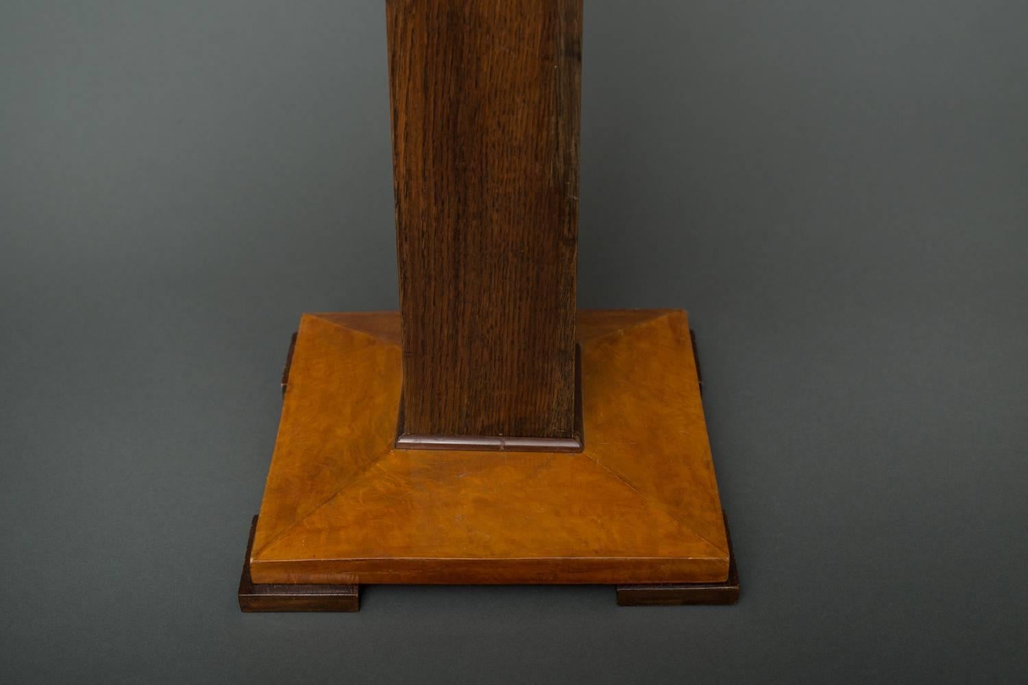 Art Deco Pedestal In Excellent Condition For Sale In Hudson, NY