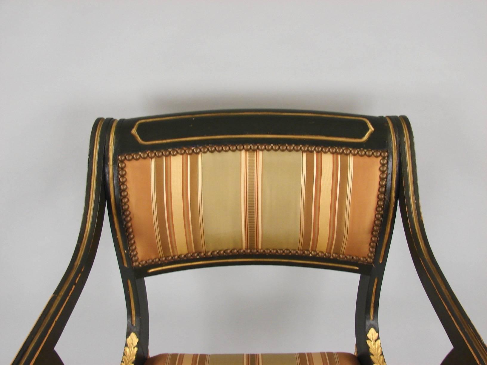 Fine Pair of Regency Painted Armchairs In Good Condition In San Francisco, CA