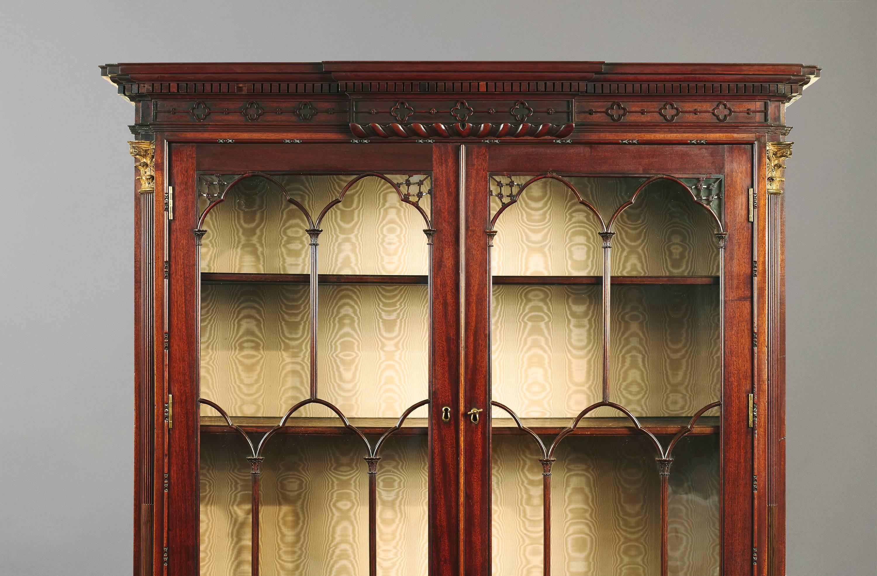 Fine George III Mahogany Brass-Mounted Bureau Bookcase In Excellent Condition In San Francisco, CA