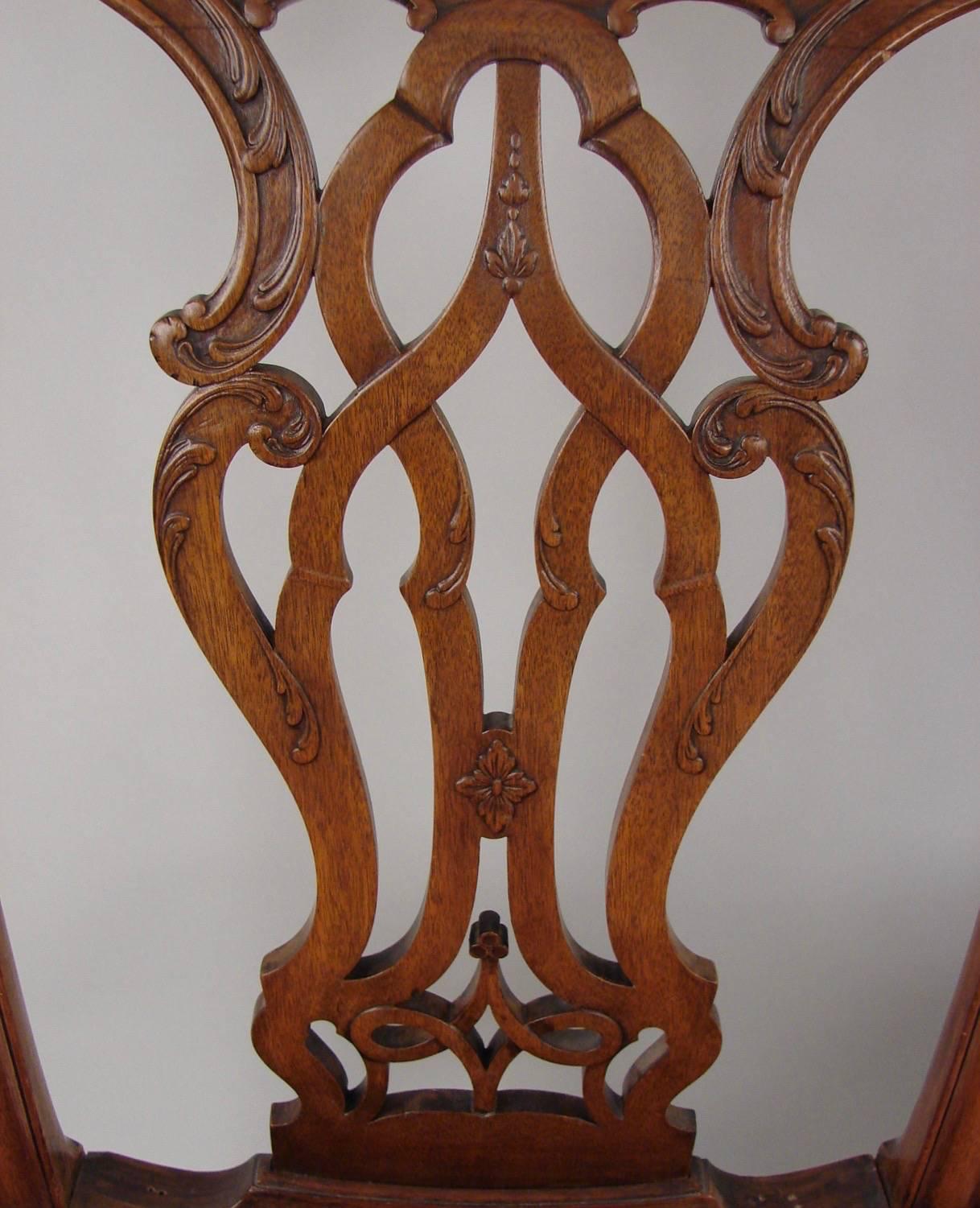 Fine Pair of Chippendale Mahogany Side Chairs with Saddle Seats In Good Condition In San Francisco, CA