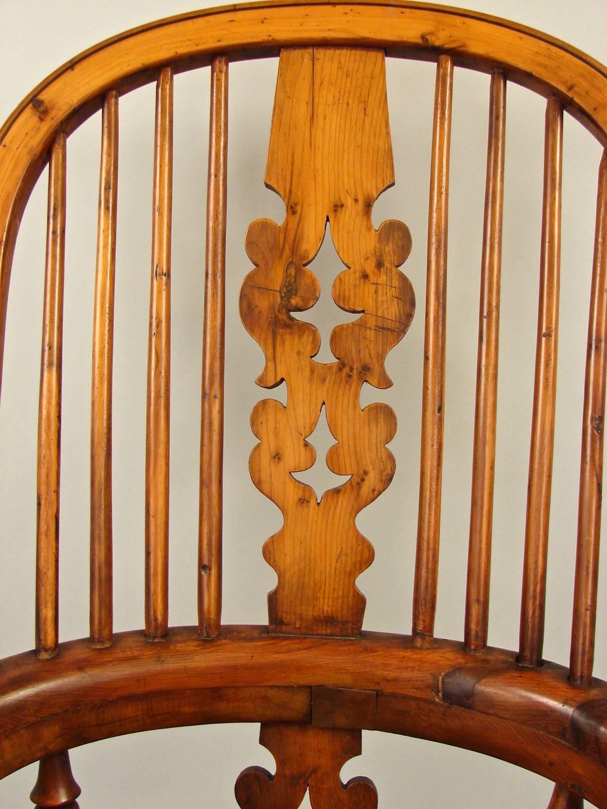 Yew Wood Broad Arm High Back Windsor Chair In Excellent Condition In San Francisco, CA