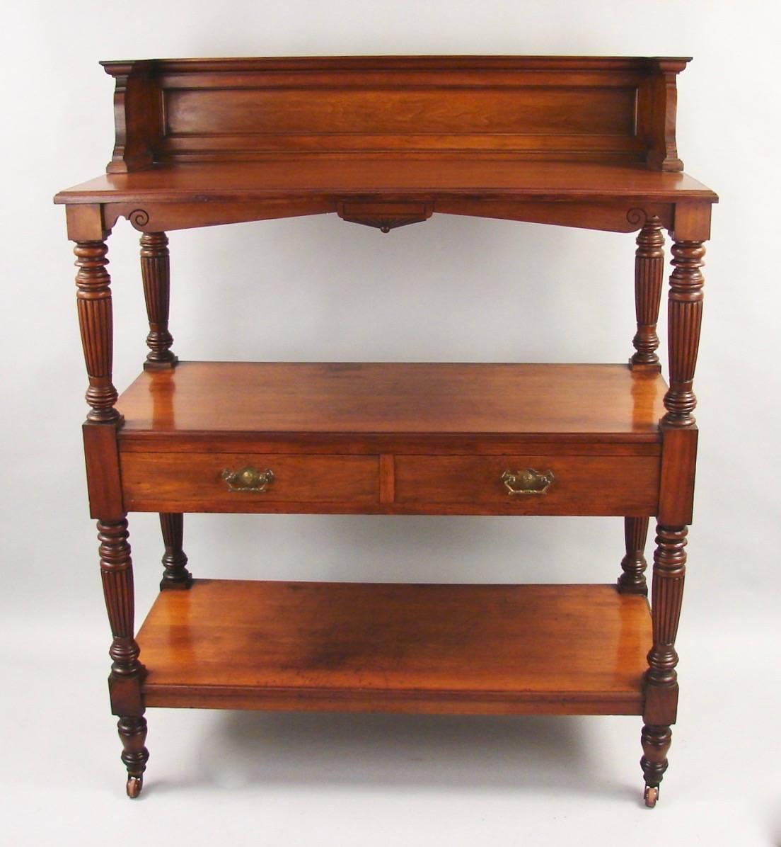 English Victorian Walnut Three-Tier Server by S.G. Vaughan and Company In Good Condition In San Francisco, CA