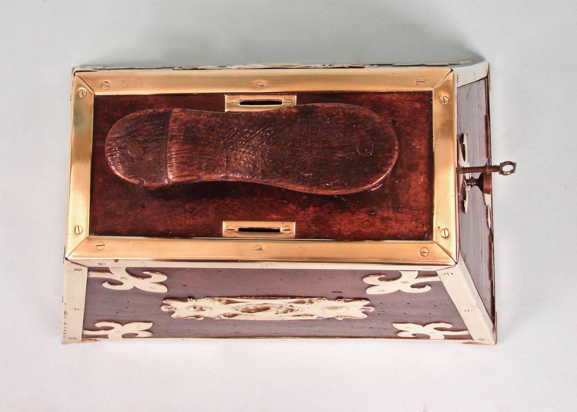 Highly Decorative Mahogany Turkish Art Nouveau Period Shoe Shine Box In Good Condition In San Francisco, CA