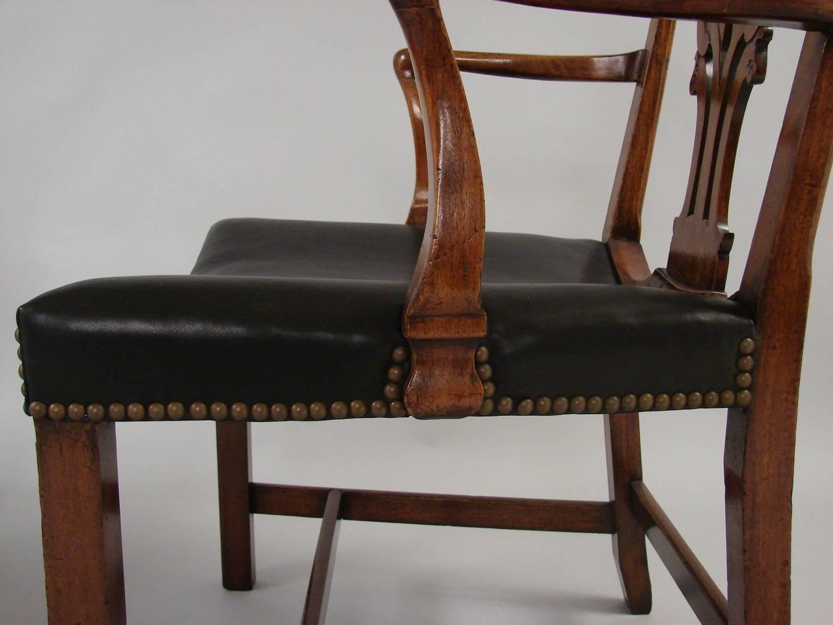 18th Century Set of 4 Georgian Mahogany Leather Upholstered Armchairs