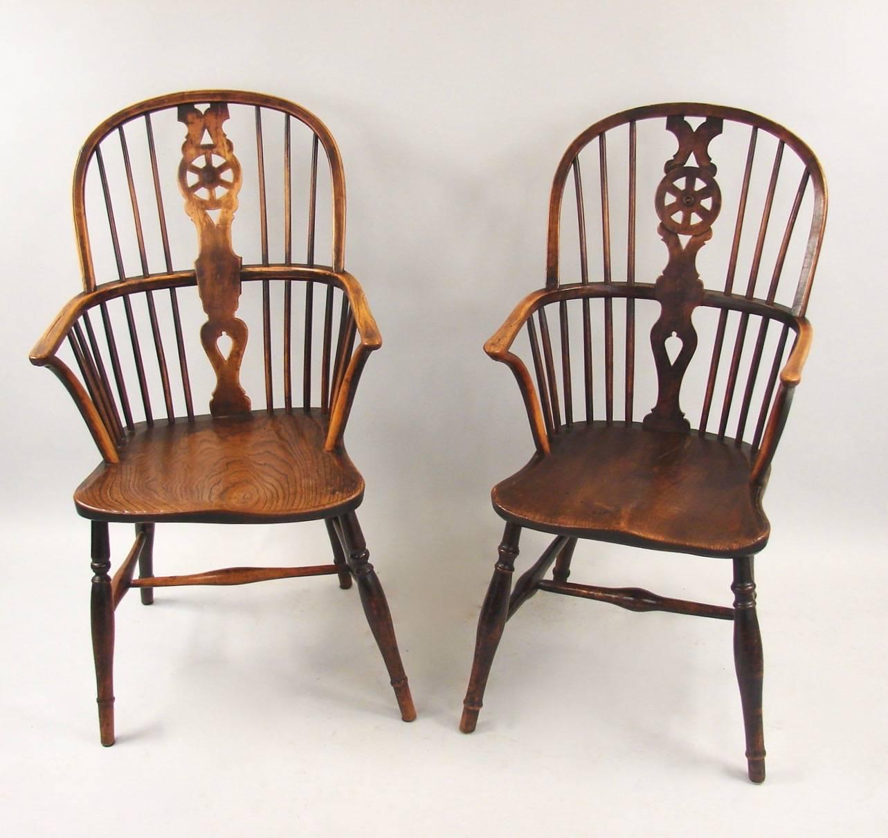 Elm Matched Pair of English Wheelback Windsor Armchairs
