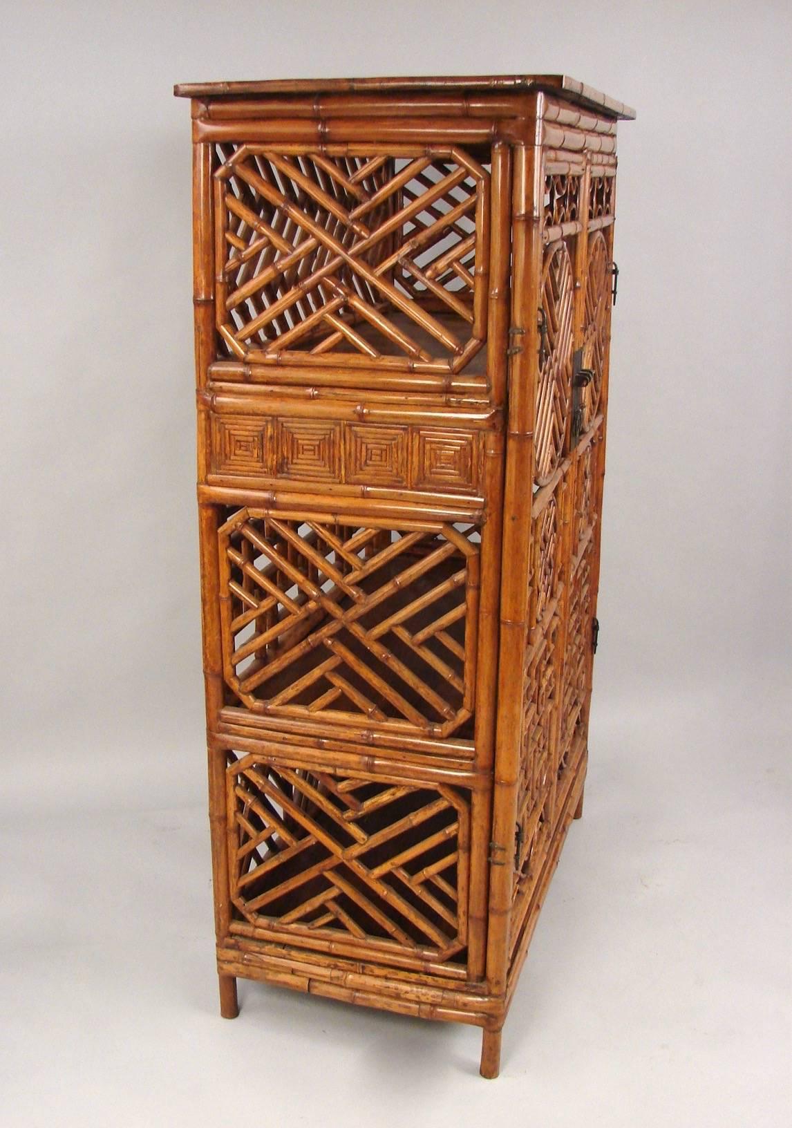 Chinese Painted Bamboo Cabinet with Interior Drawers and Shelves In Excellent Condition In San Francisco, CA
