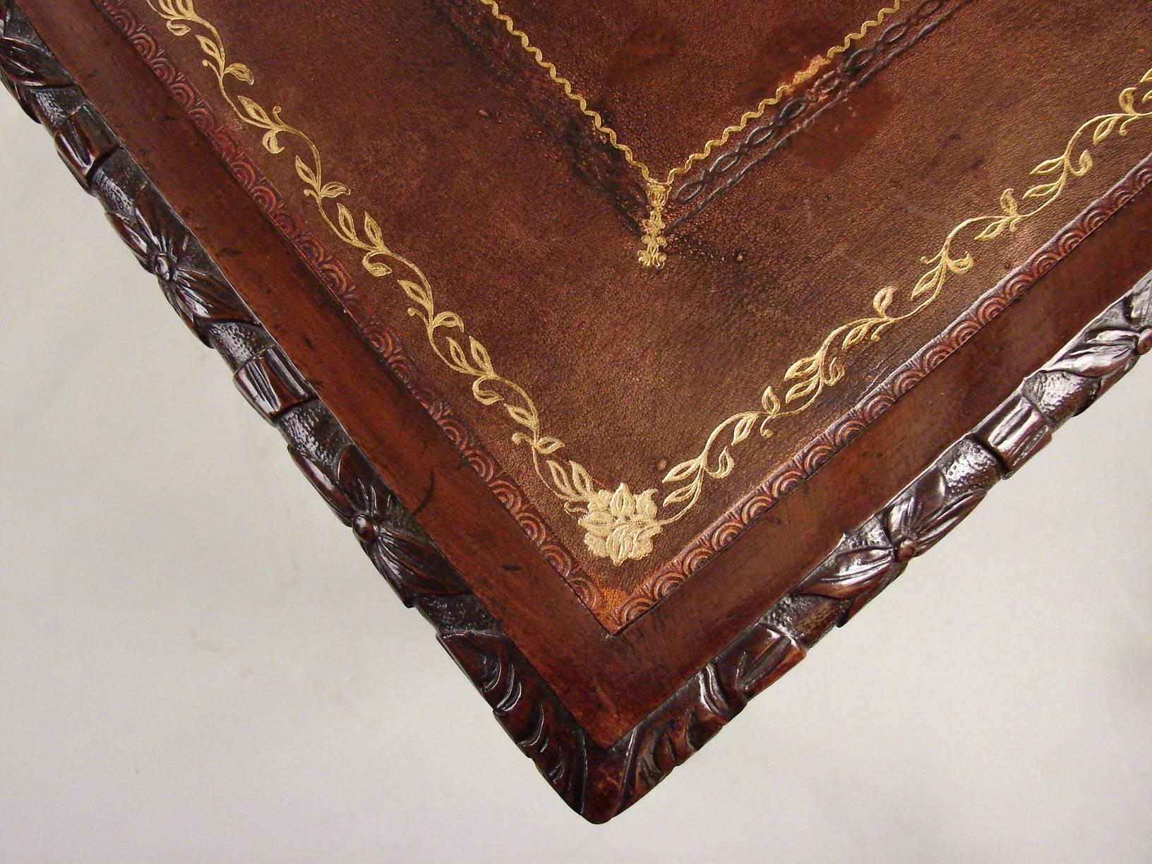 Georgian Style Partners Writing Table with Six Drawers In Excellent Condition In San Francisco, CA