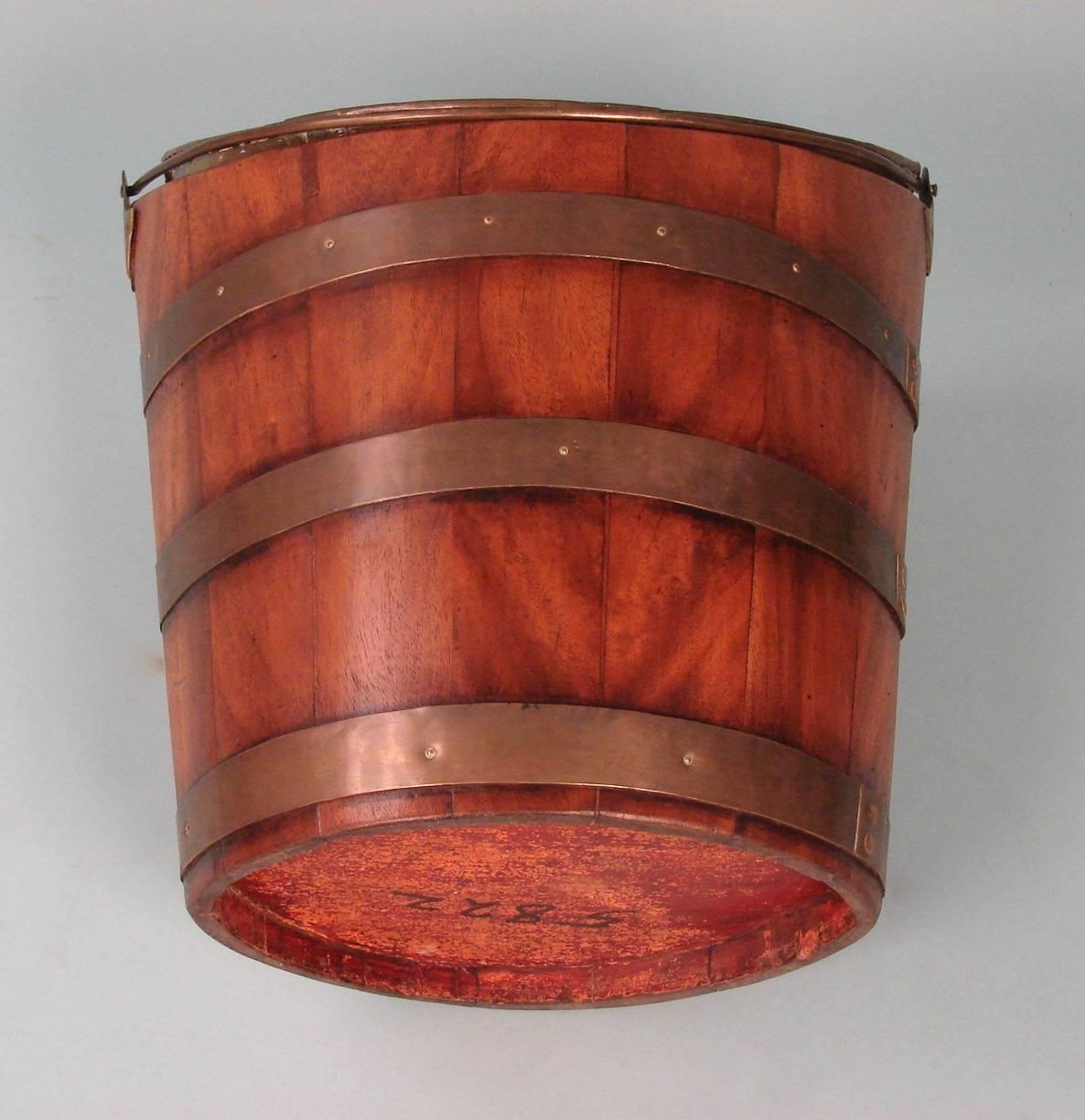 English Regency Mahogany Navette Form Brass-Bound Peat Bucket In Excellent Condition In San Francisco, CA