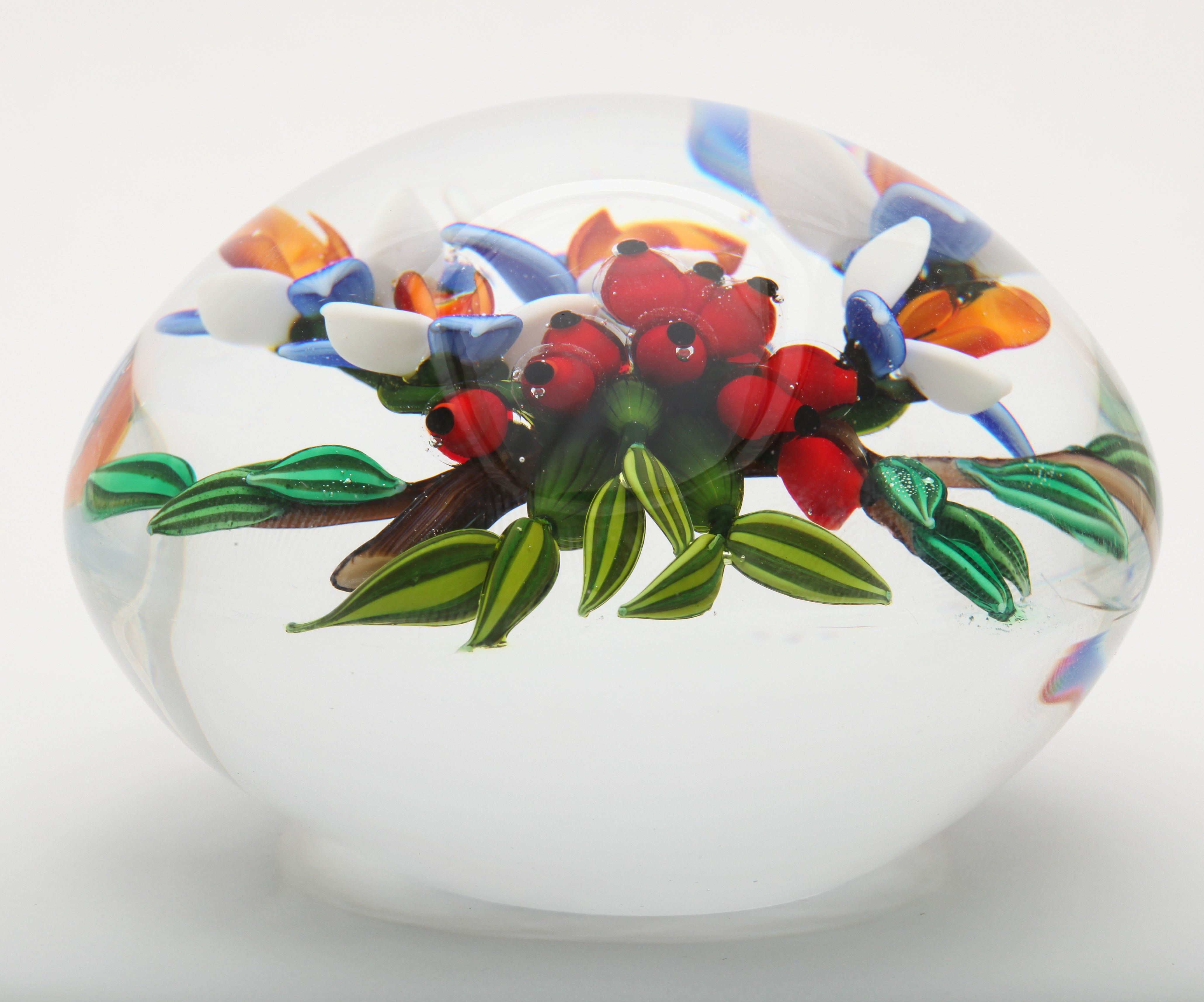 Contemporary Beautiful Colin Richardson Orchid and Berry Bouquet Paperweight For Sale