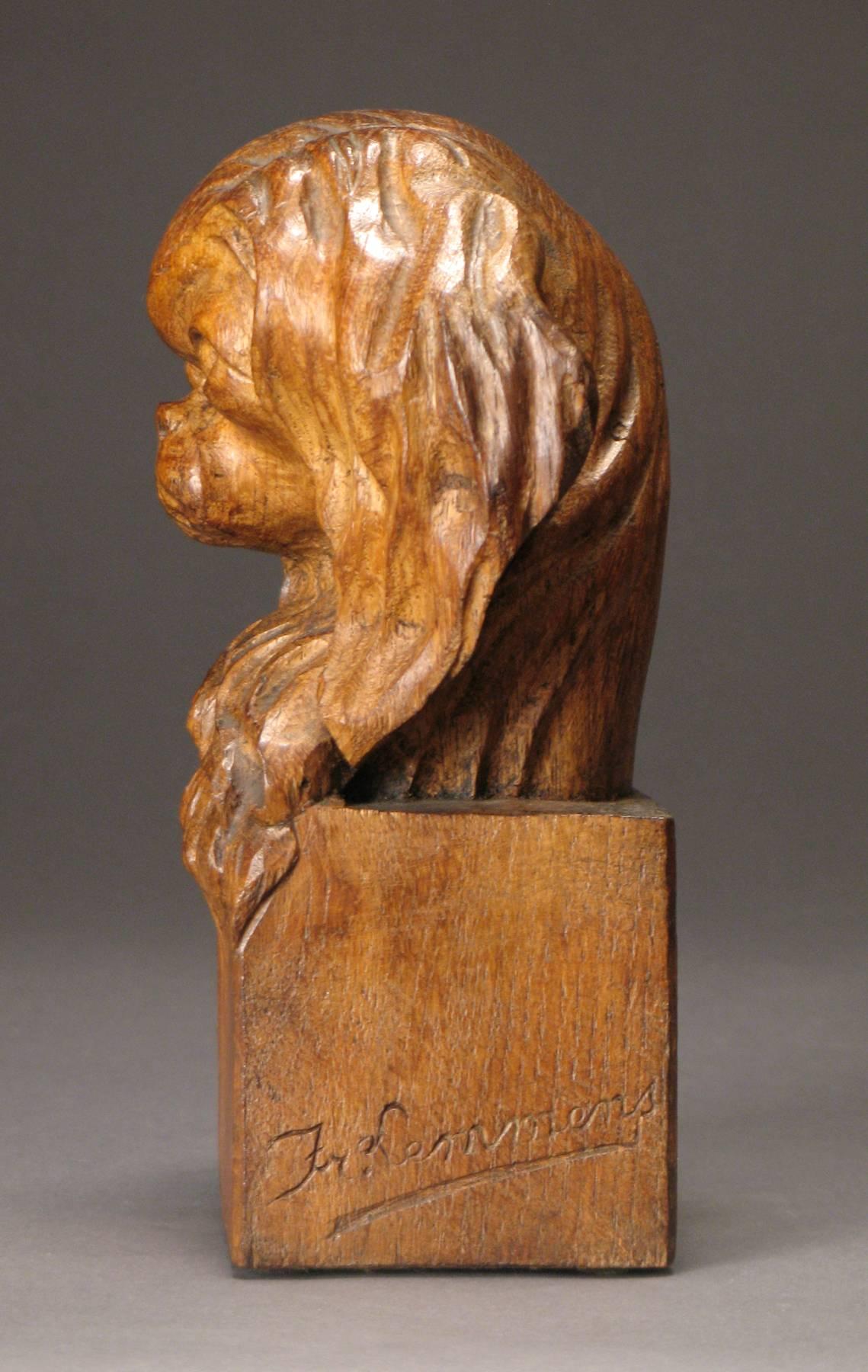 Facing forward with flowing mane, raised on a square plinth.