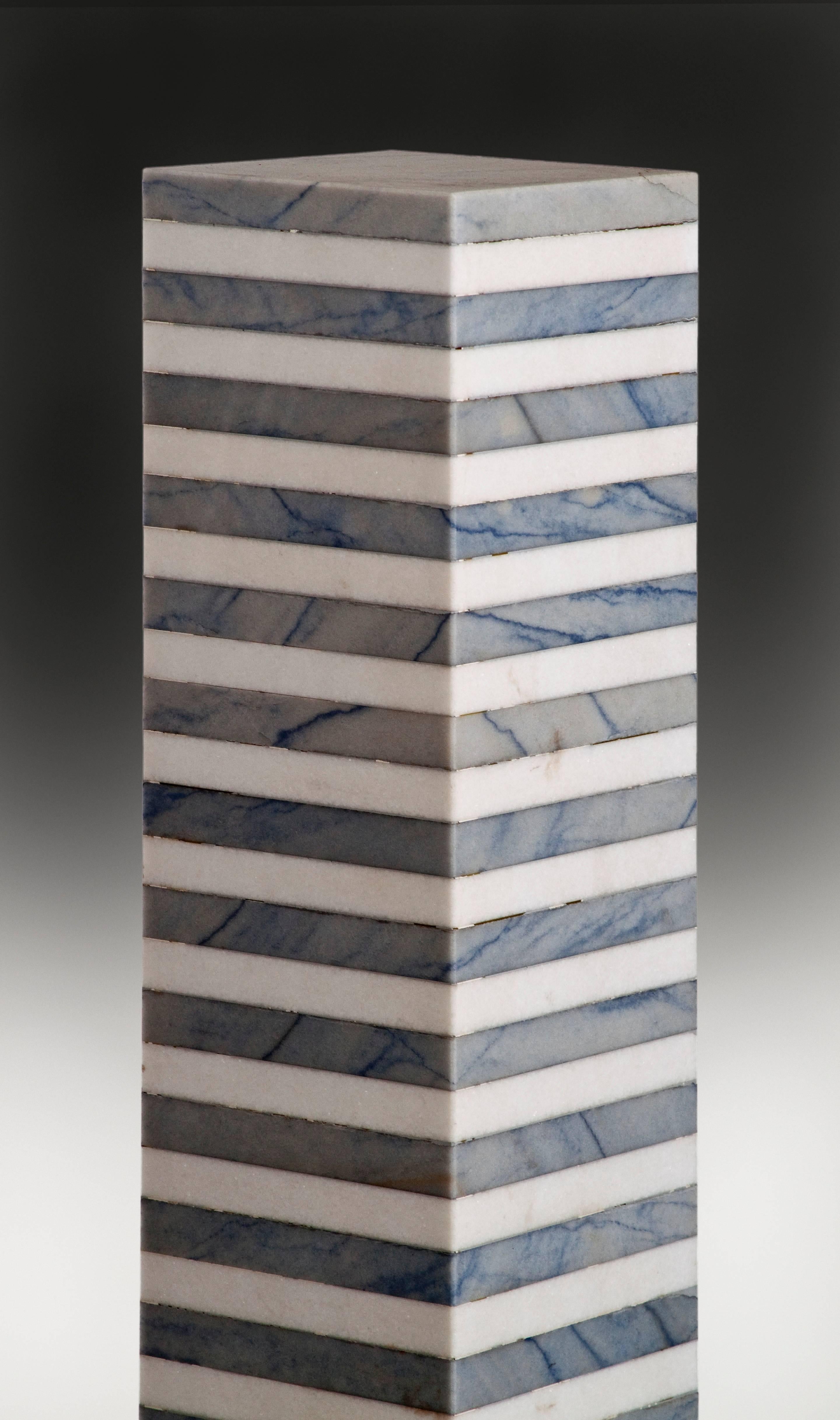 Ettore Sottsass, Italian Marble Pedestal, Stand No. 6 (Italienisch) im Angebot