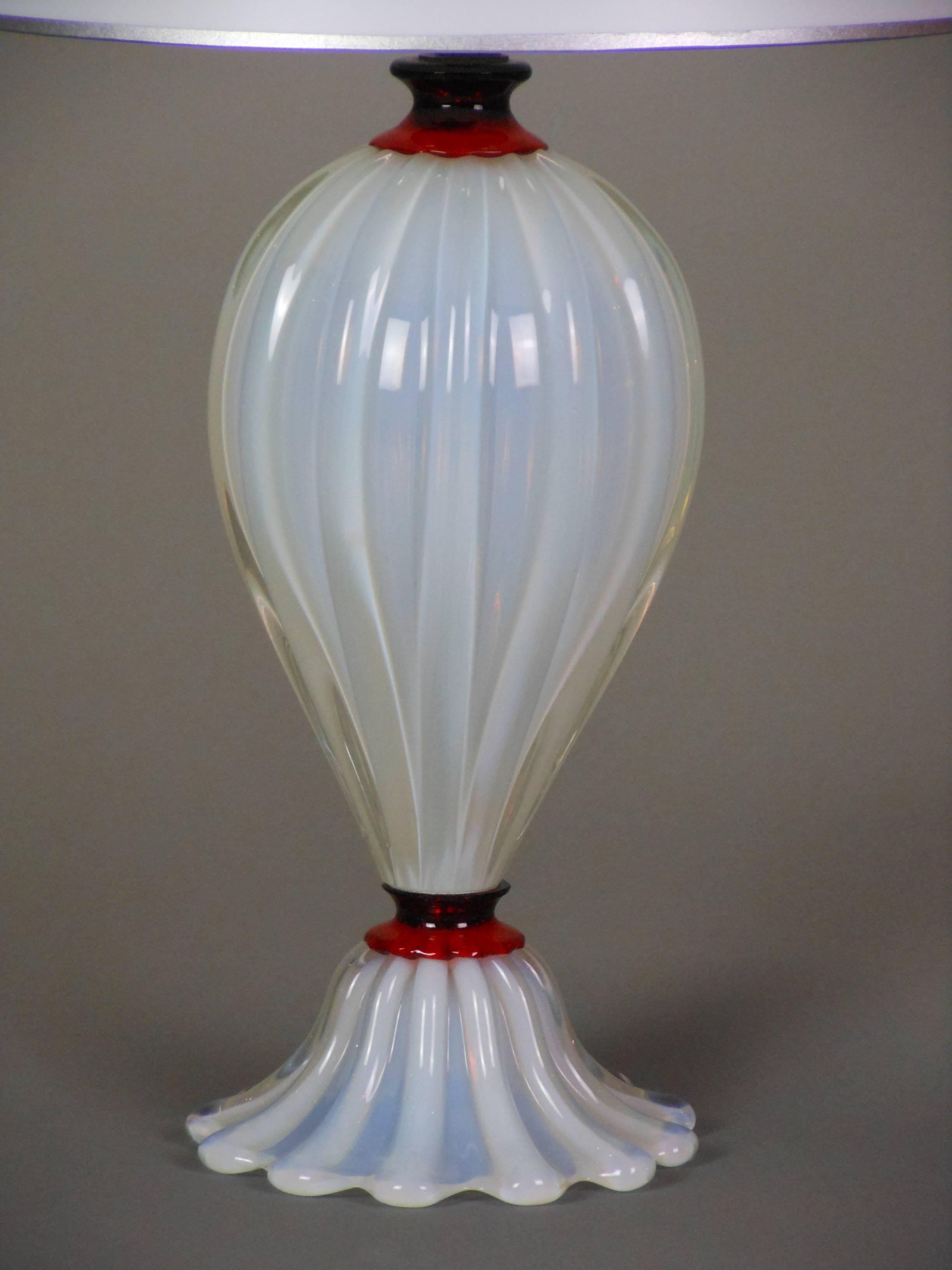 A Pair of Murano White Opaline and Ruby Red Glass Lamps For Sale 1