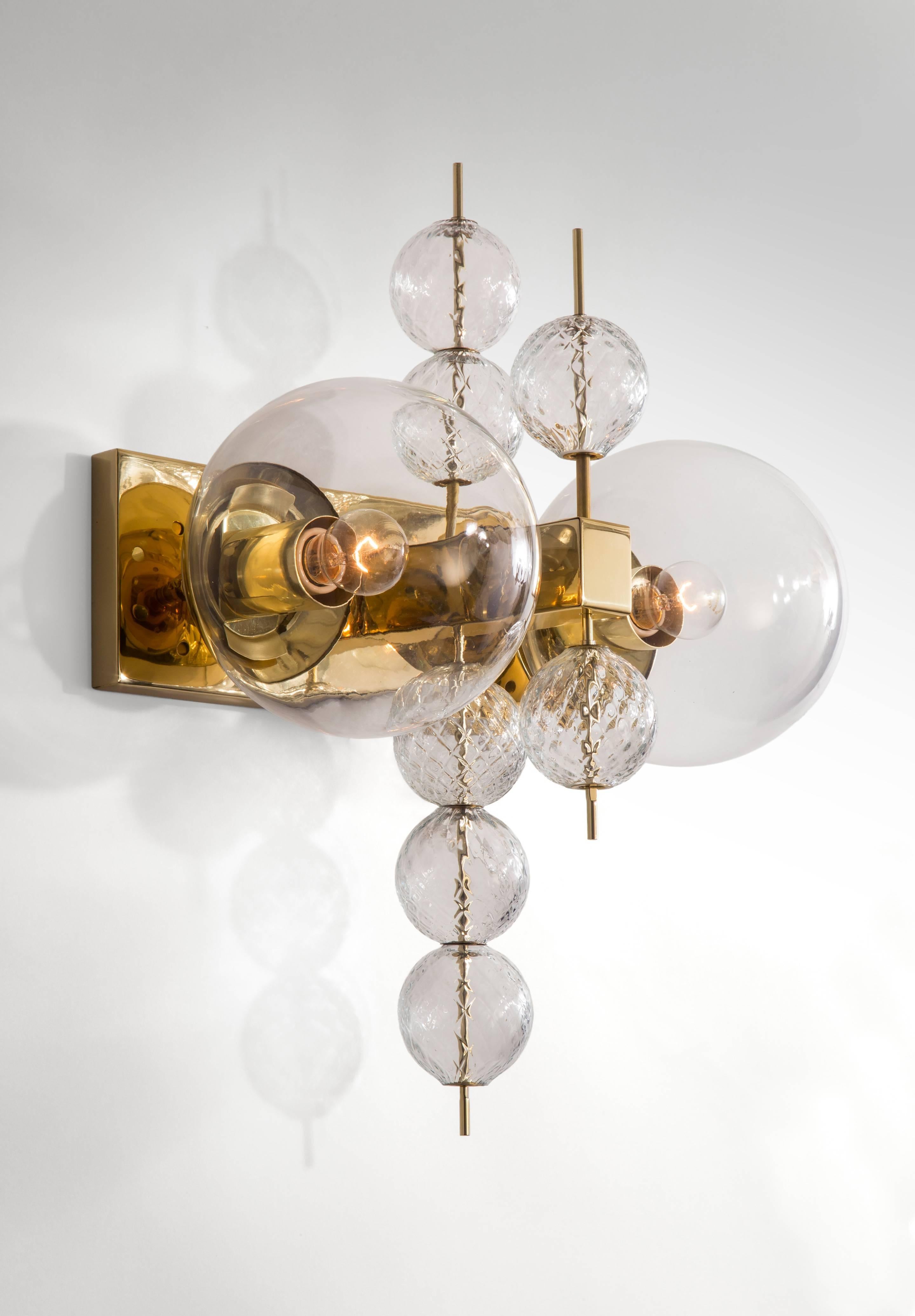 Kamenicky Šenov, Pair of Czech Brass and Handblown Glass Sconces In Good Condition For Sale In New York, NY