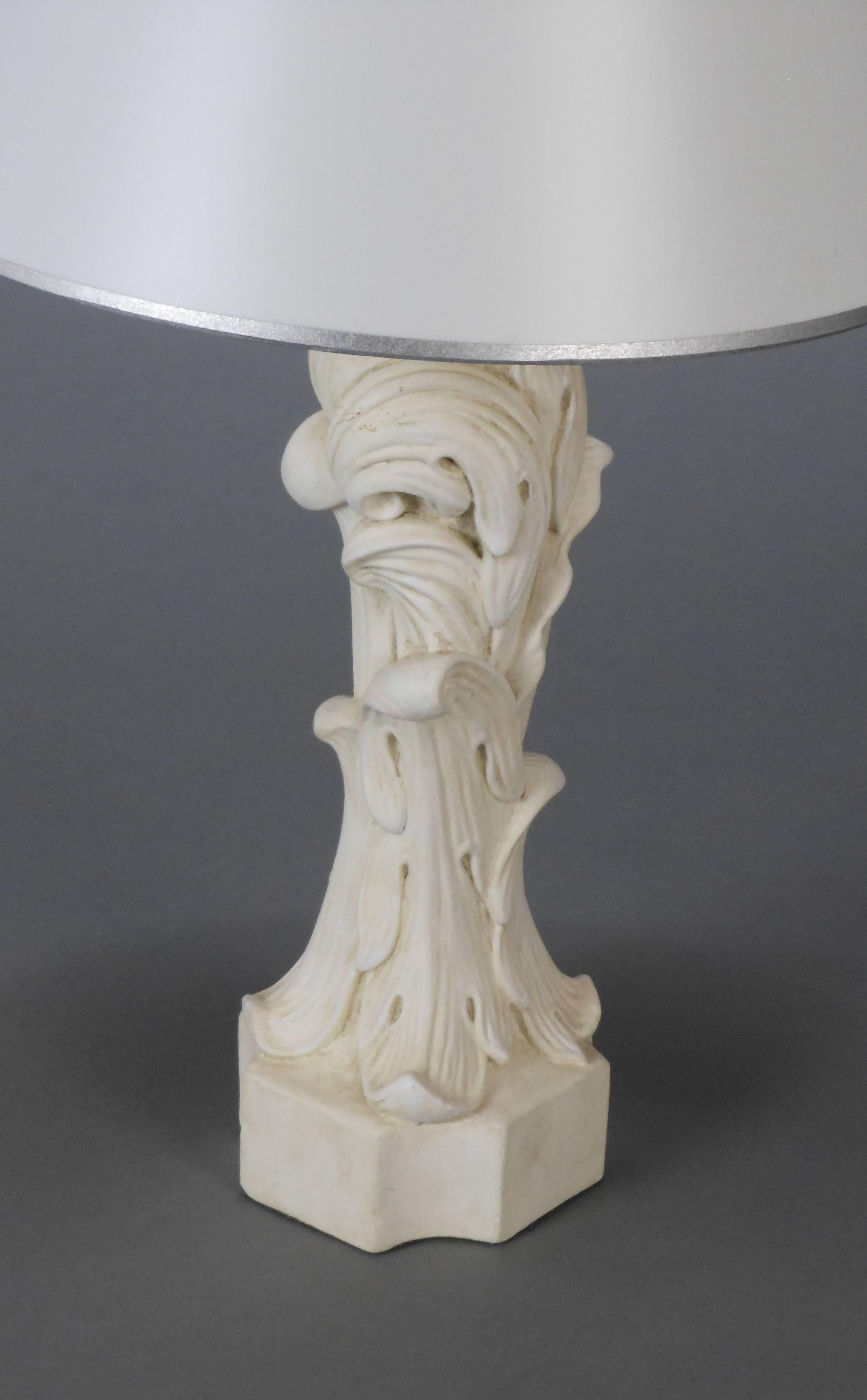 Mid-Century Modern Pair of Painted Plaster Foliate Lamps For Sale