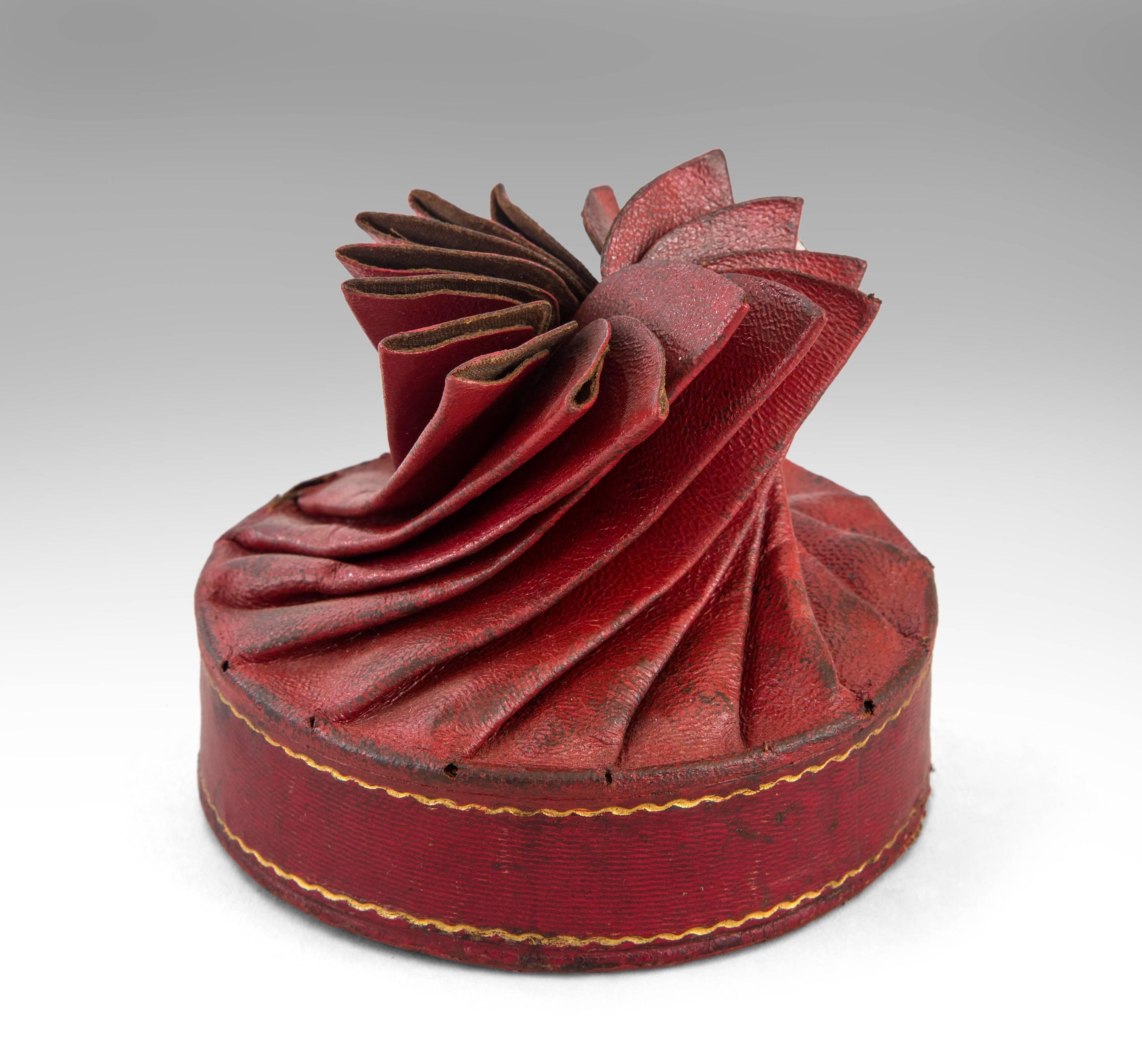 Gustavian Swedish Circular Pleated Red Leather Box