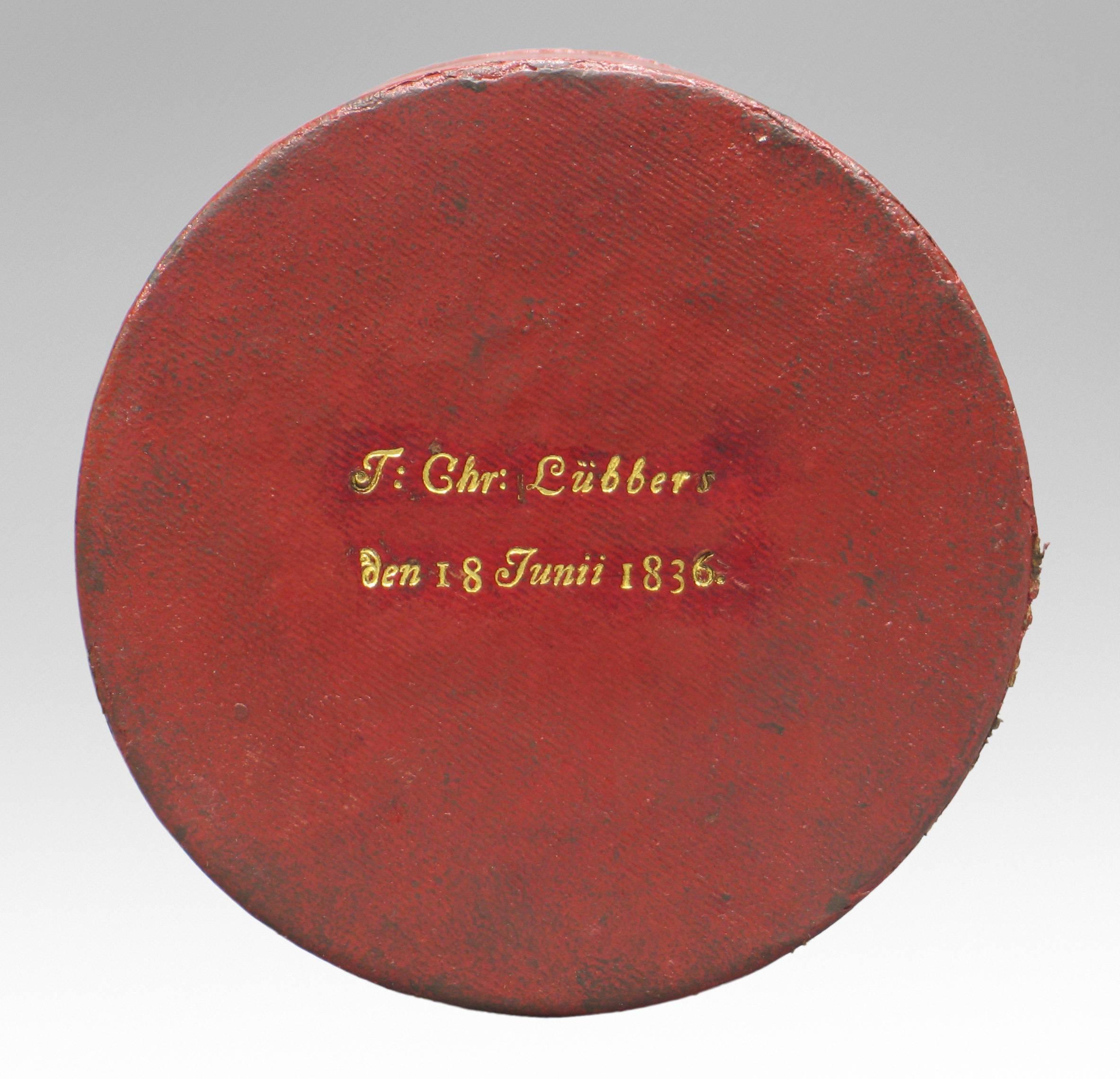 Mid-19th Century Swedish Circular Pleated Red Leather Box