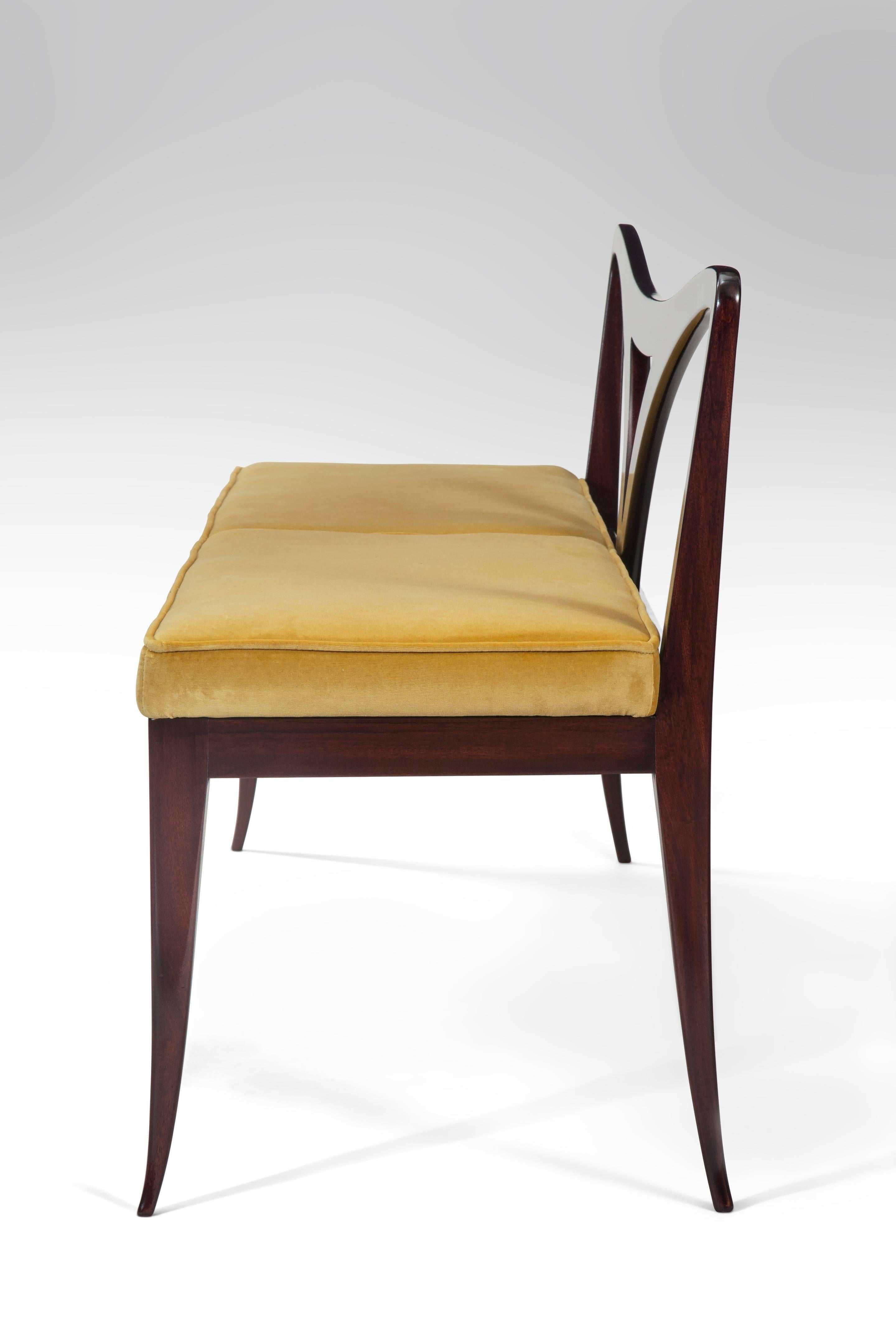 Mid-Century Modern Paolo Buffa, An Italian Upholstered and Mahogany Sofa / Bench 
