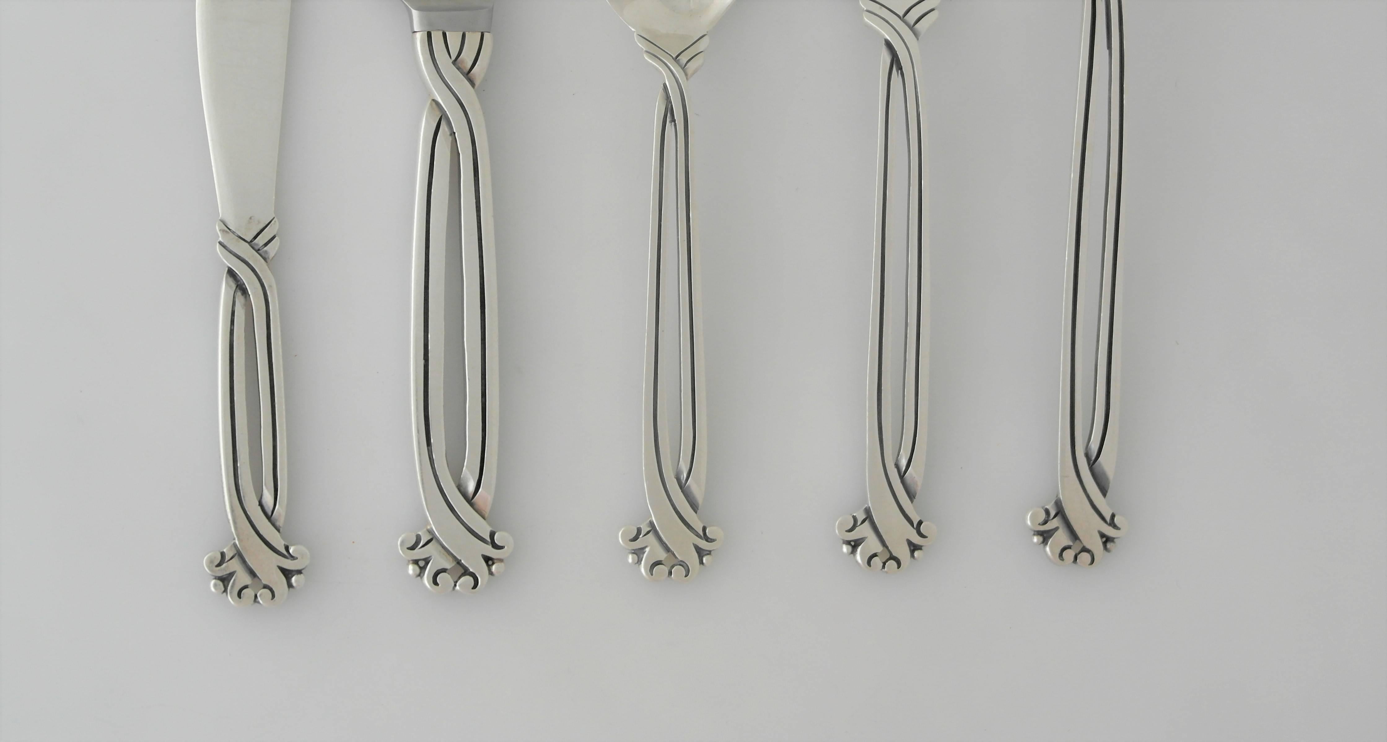 Pedro Castillo Taxco Sterling Silver Flatware Set for 12 In Excellent Condition For Sale In New York, NY