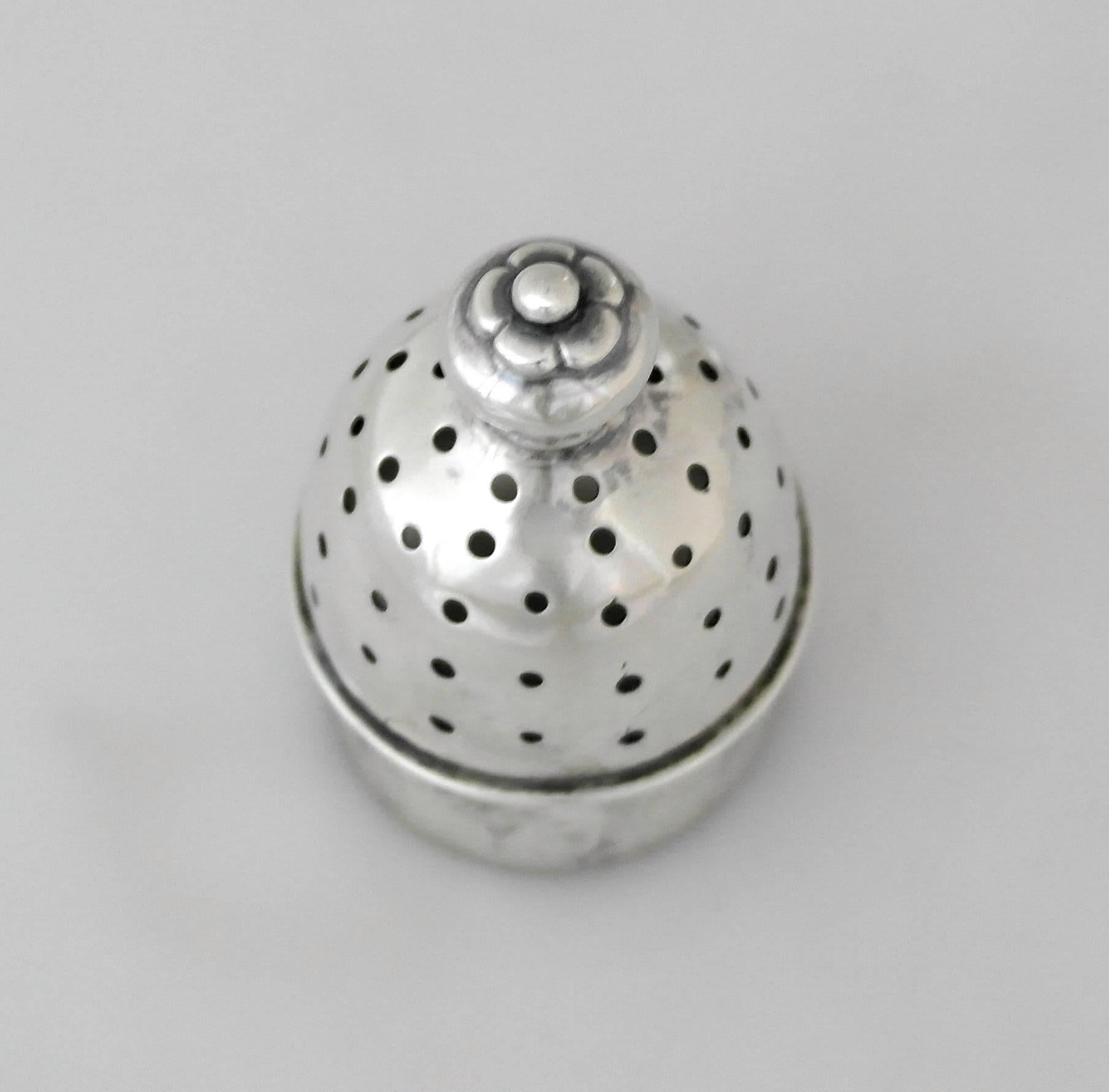 James Woolley Boston Arts & Crafts Sterling Silver Sugar Caster For Sale 3