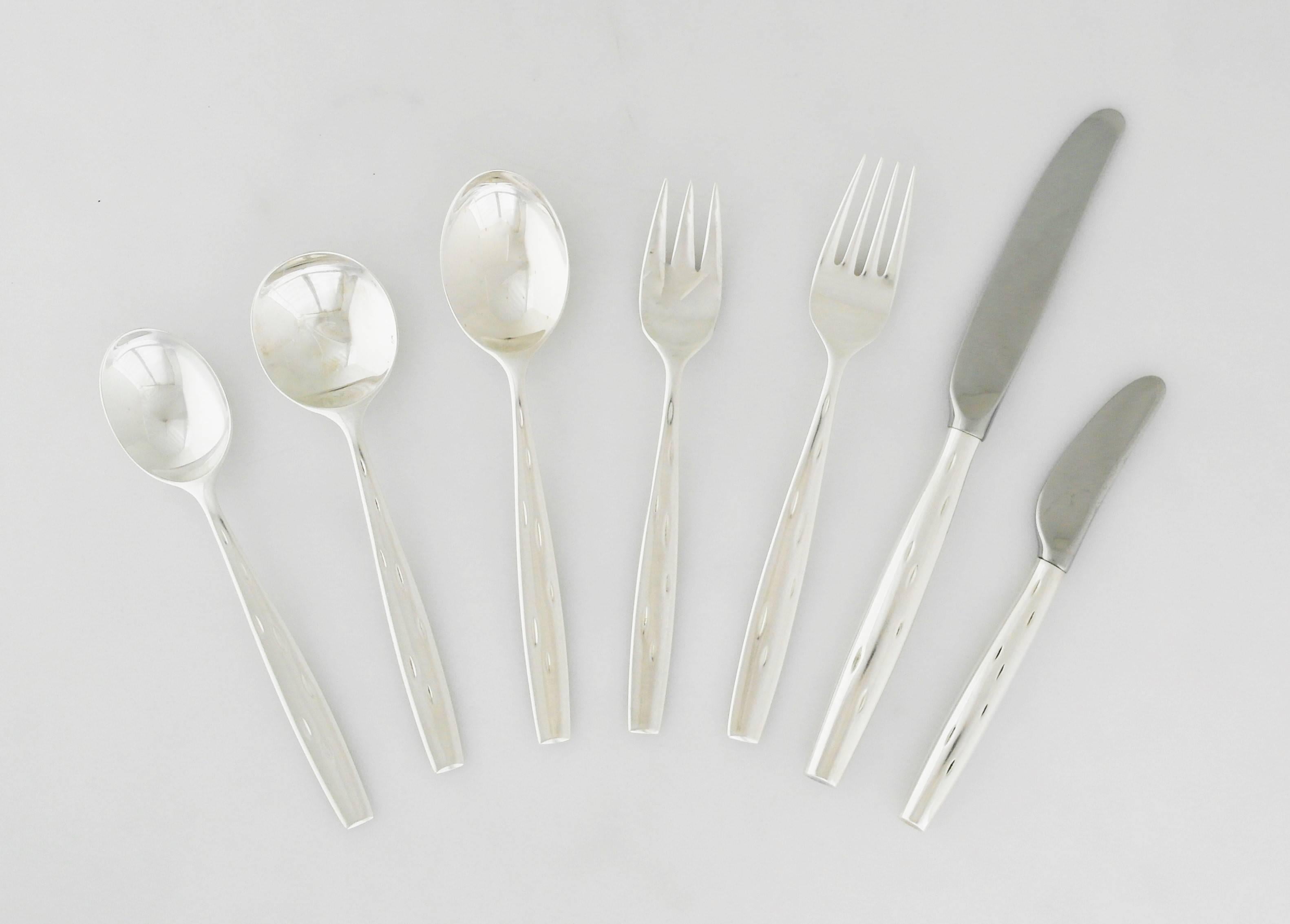 Mid-20th Century Impt, Rare Raymond Loewy Wallace Sterling Silver 1957 Discovery Flatware Set For Sale