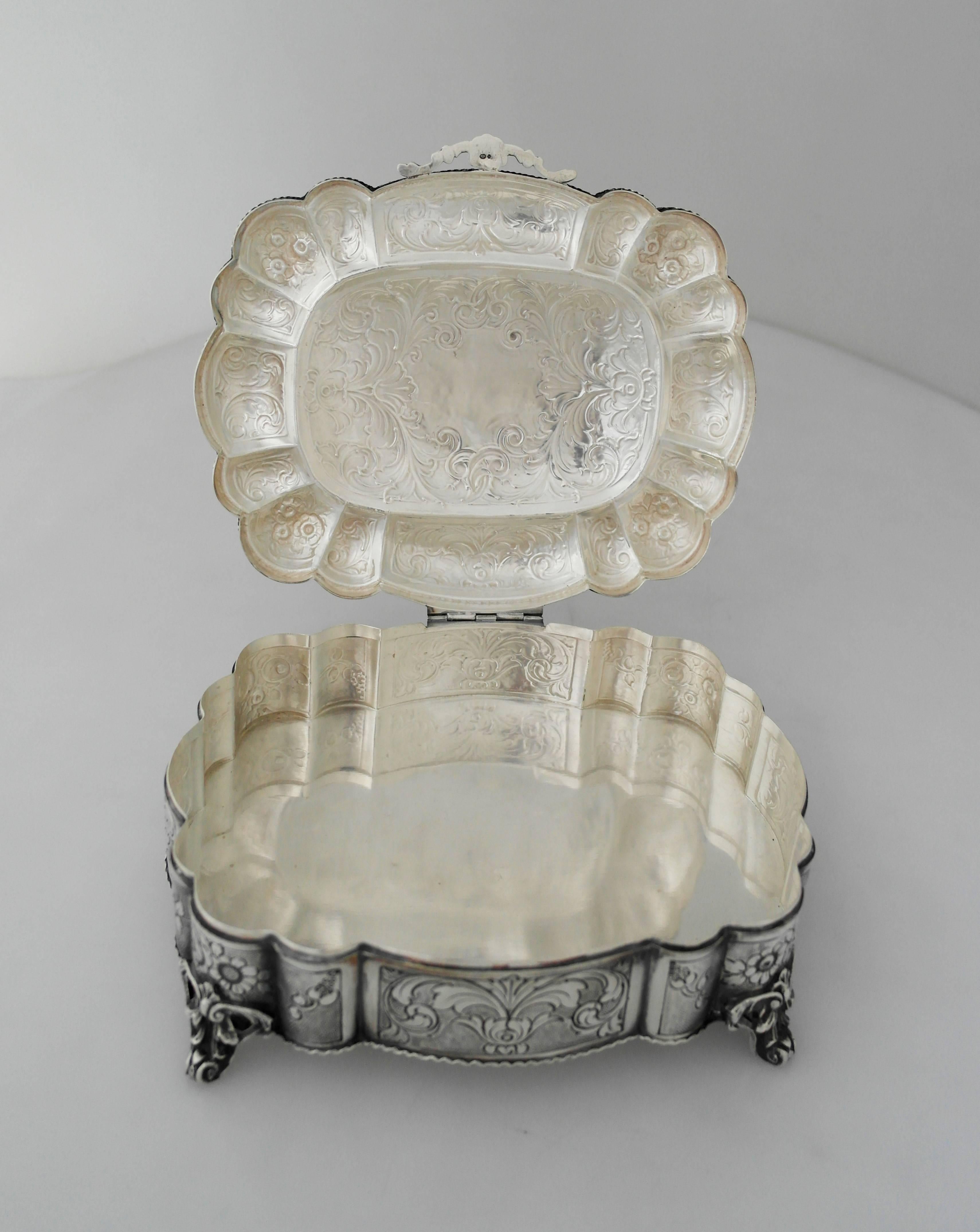 Mid-20th Century Incredible Large Silver Footed Box, Italy, circa 1935 SUPERBLY ETCHED For Sale