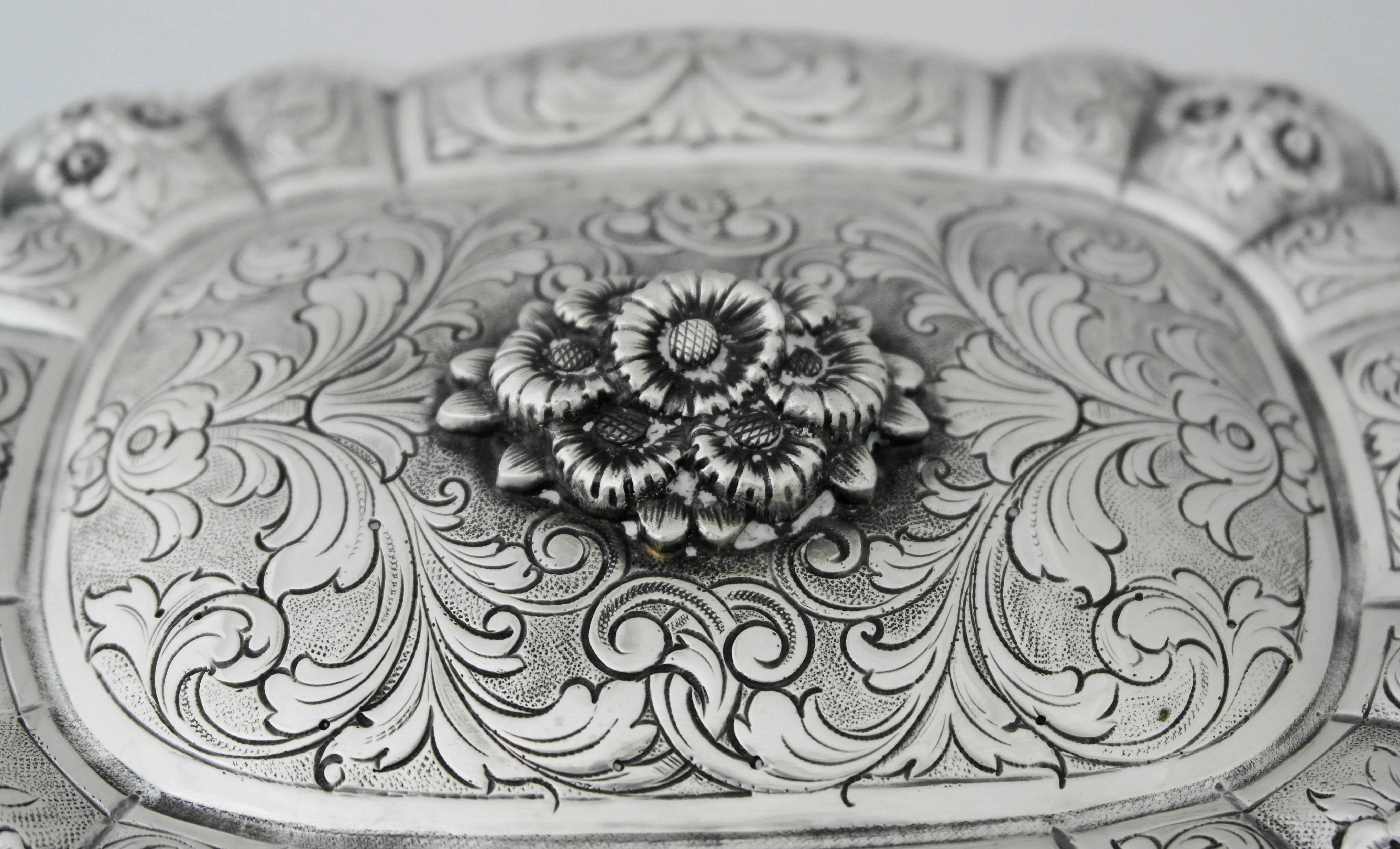 Sterling Silver Incredible Large Silver Footed Box, Italy, circa 1935 SUPERBLY ETCHED For Sale