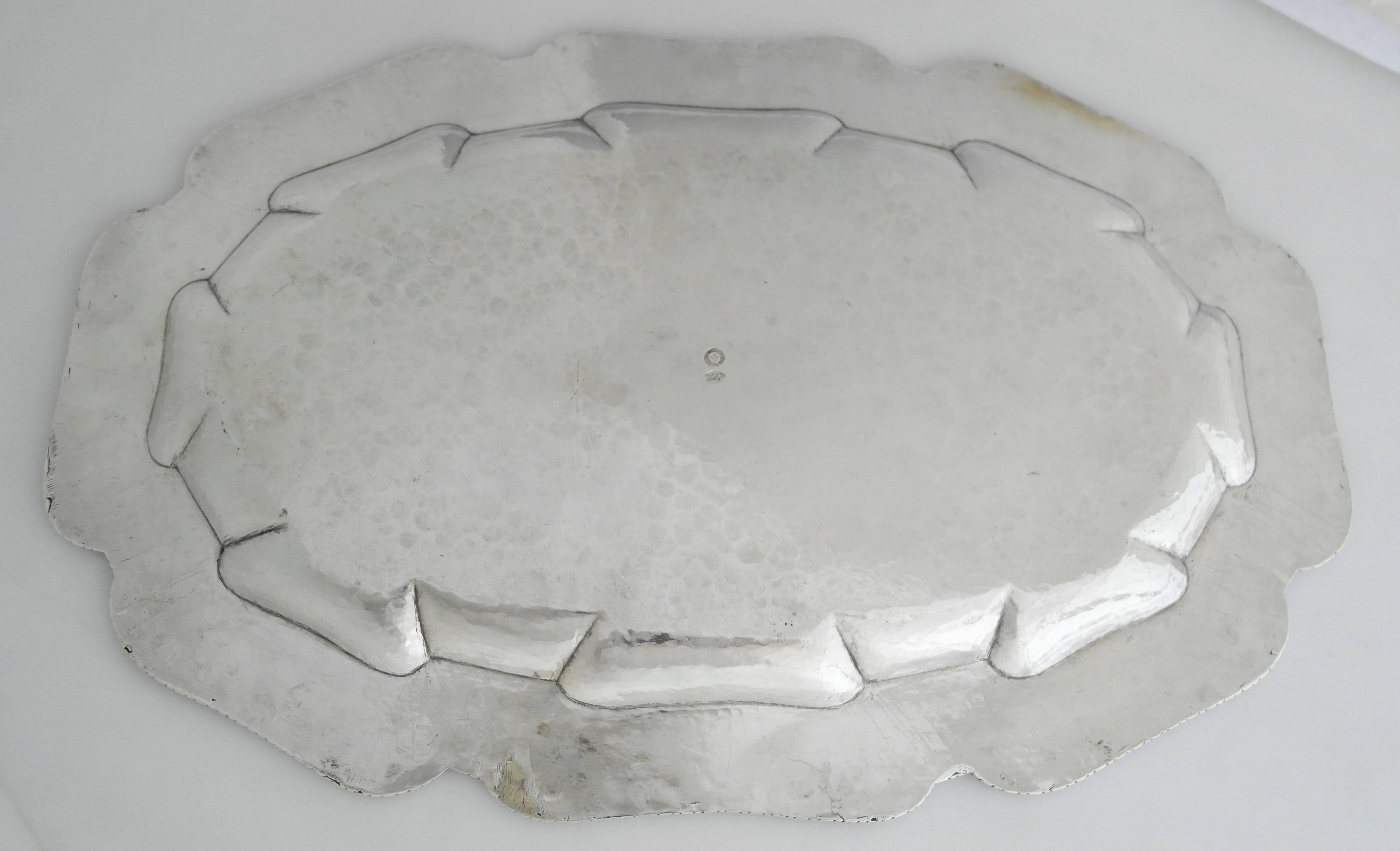 Large William Spratling Large Hand-Wrought Sterling Silver Tray, Patter 1940 In Excellent Condition For Sale In New York, NY