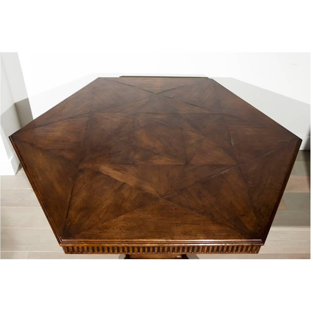Harbinger Perlin Walnut Pedestal Dining Table In Excellent Condition For Sale In West Hollywood, CA