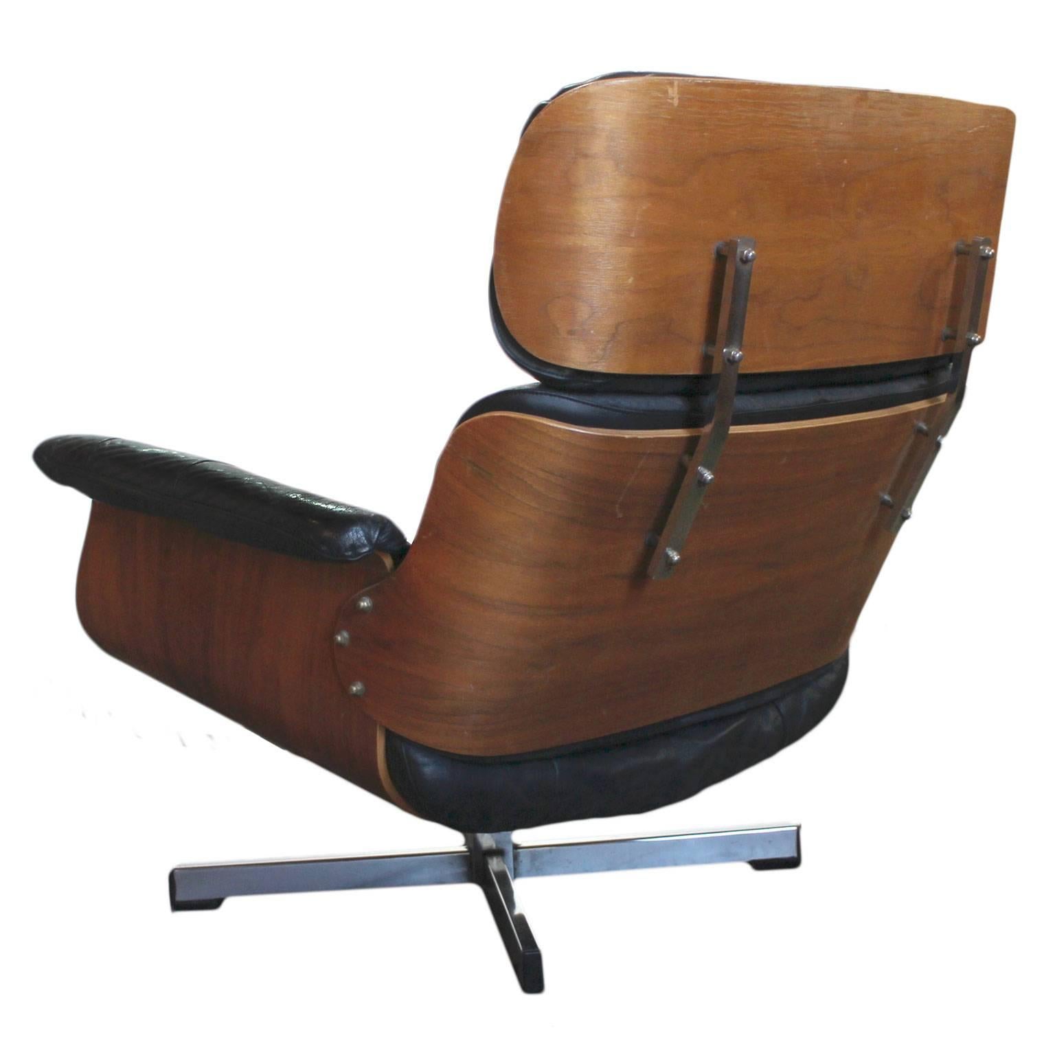 Lounge Chair with Ottoman Designed by Scholl In Fair Condition For Sale In West Hollywood, CA
