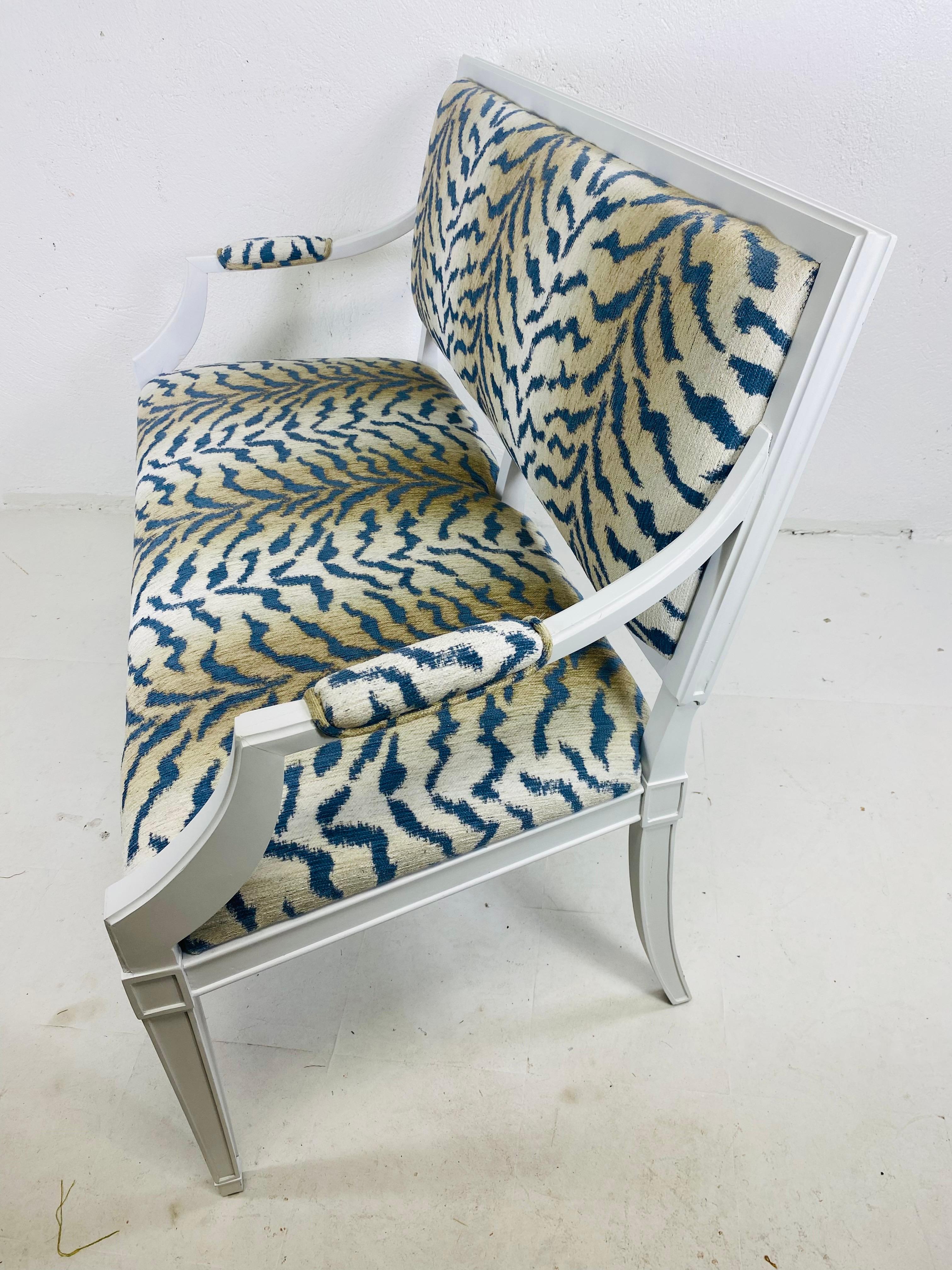 Stile impero Milling Road per il divano Baker French Empire design by Daryl Carter in vendita