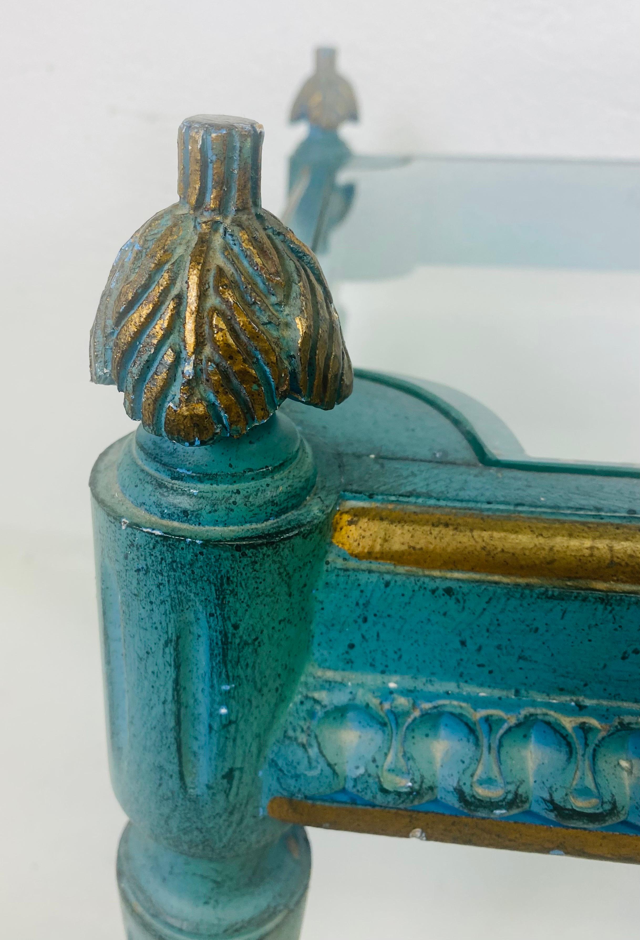 Mesa de centro pintada a mano de estilo Imperio francés de mediados del siglo XX en venta 1