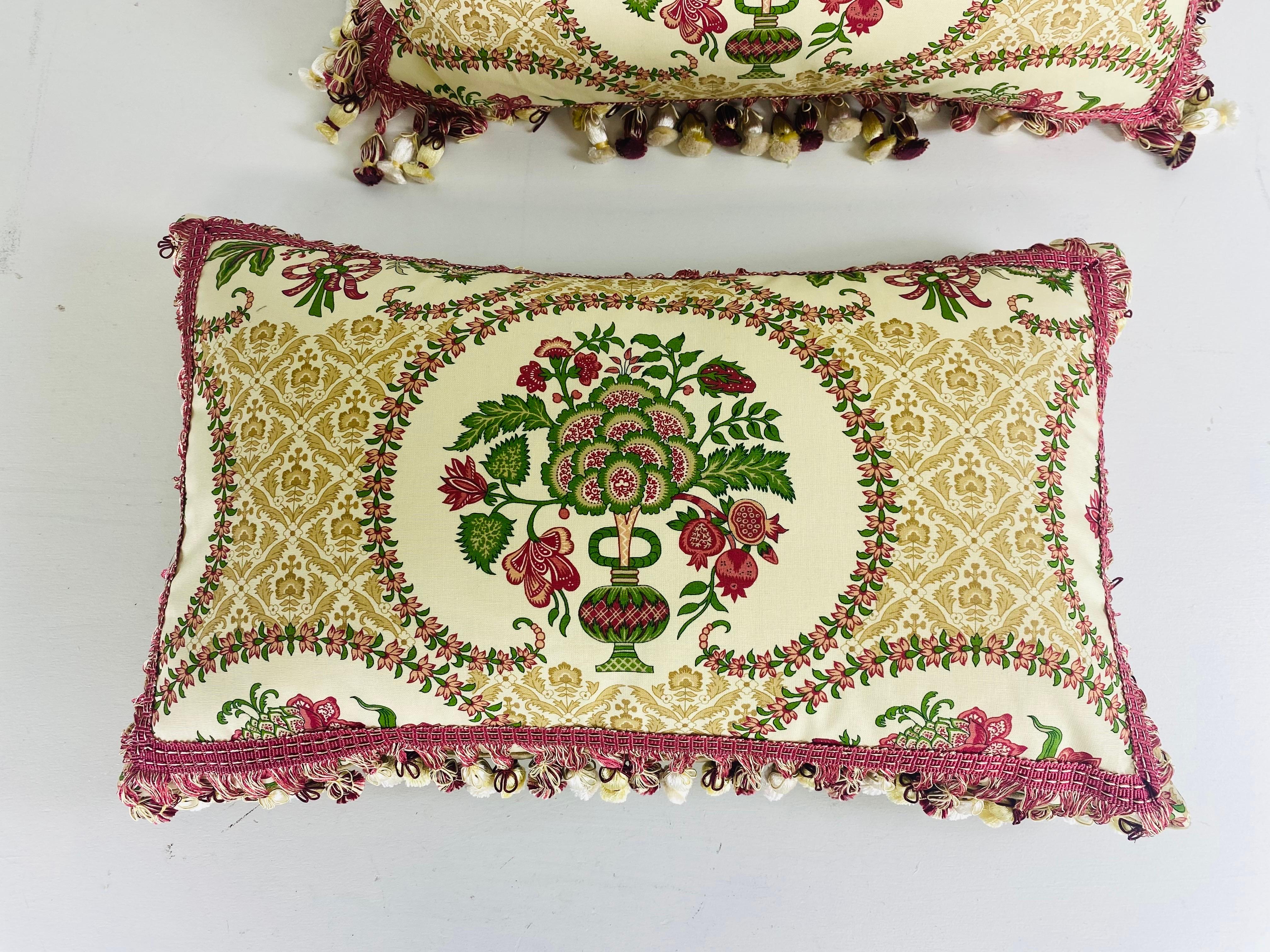 Americano Cuscini con nappe a stampa floreale Brunsschwig + fils d'epoca, una coppia in vendita