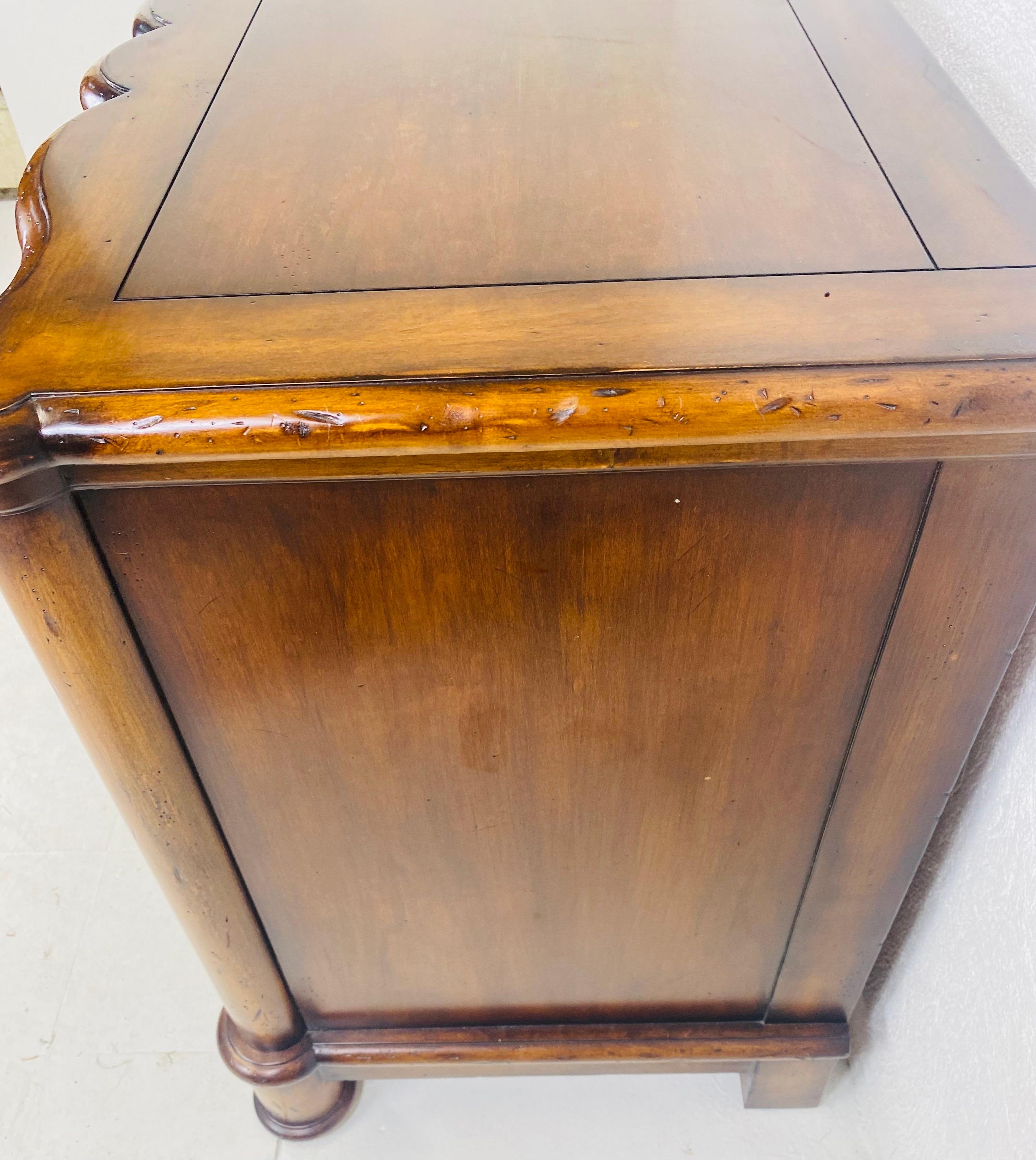 Handsome vintage Drexel Heritage brass in Walnut bakers rack For Sale 25
