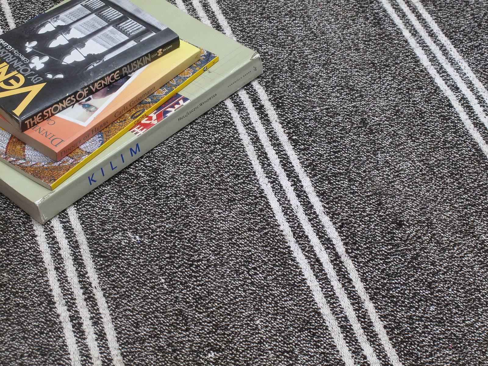 20th Century Kilim Rug with Vertical Stripes in White Cotton