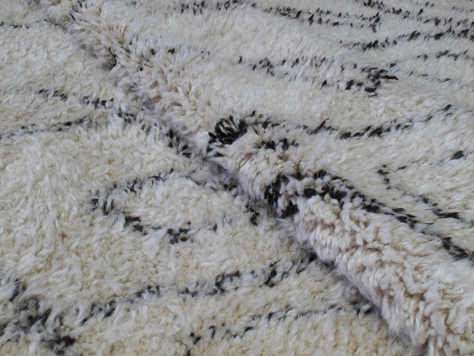 Wool Excellent Beni Ouarain Moroccan Berber Carpet