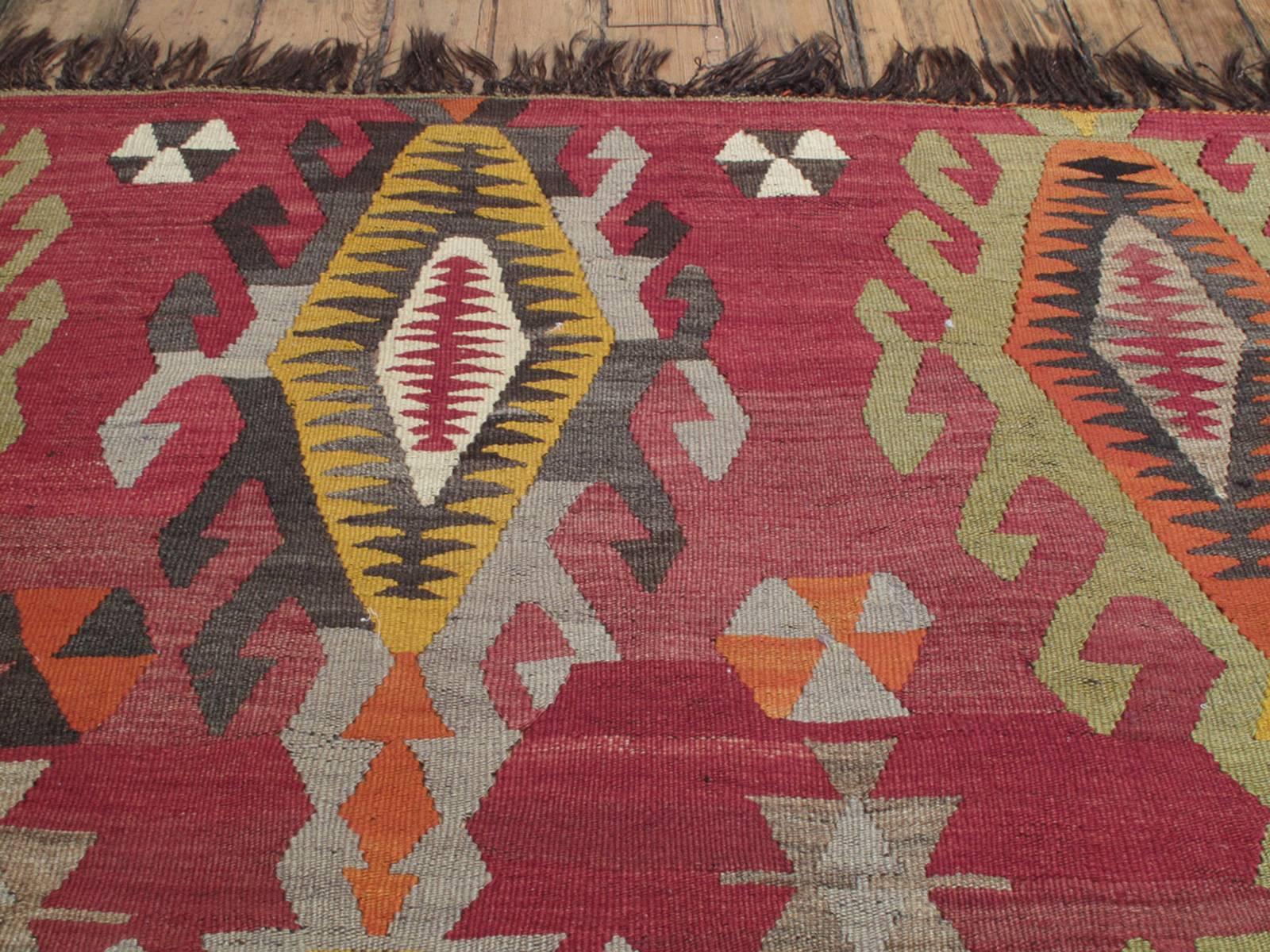 Mid-20th Century Mut Kilim Rug For Sale