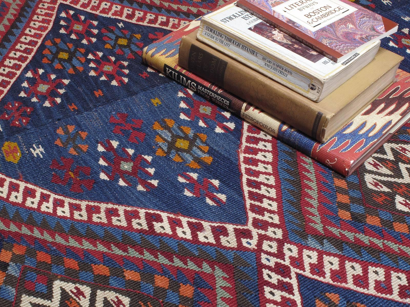Laine Van Kilim