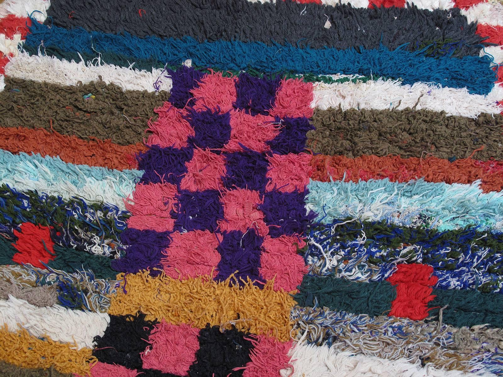 Marokkanischer „Boucherouit“ oder Azilal-Teppich (20. Jahrhundert) im Angebot