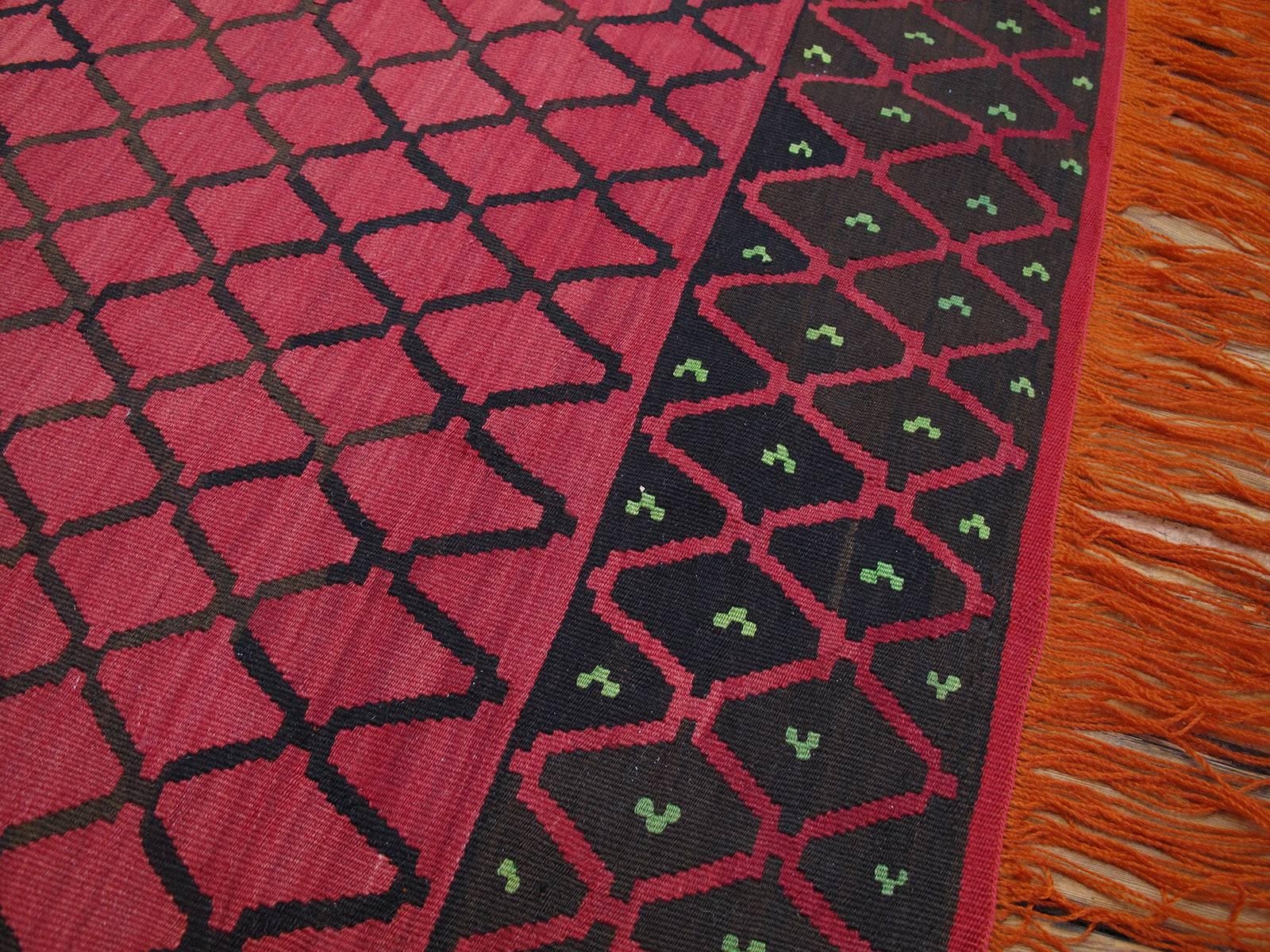 Wool Balkan Kilim Rug with Lattice Design