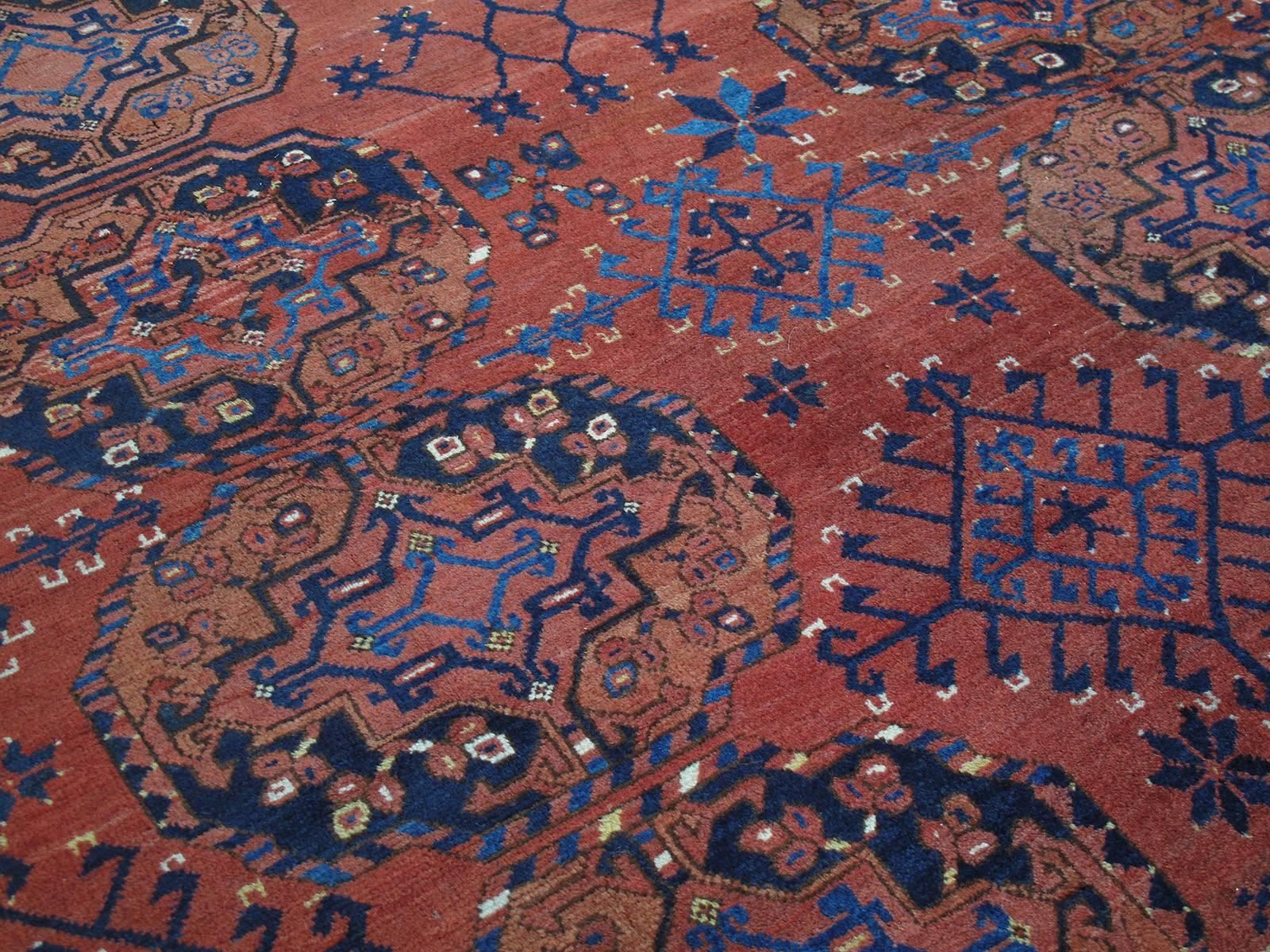 Antique Turkmen Main Carpet In Good Condition In New York, NY