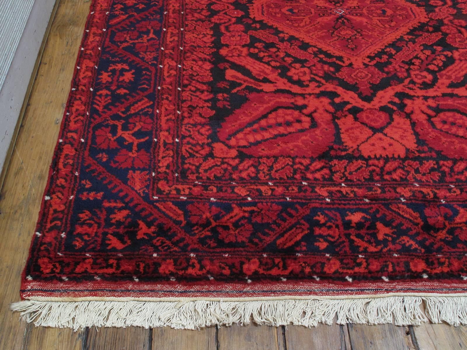 Kula Rug with Tulips and Carnations In Excellent Condition In New York, NY