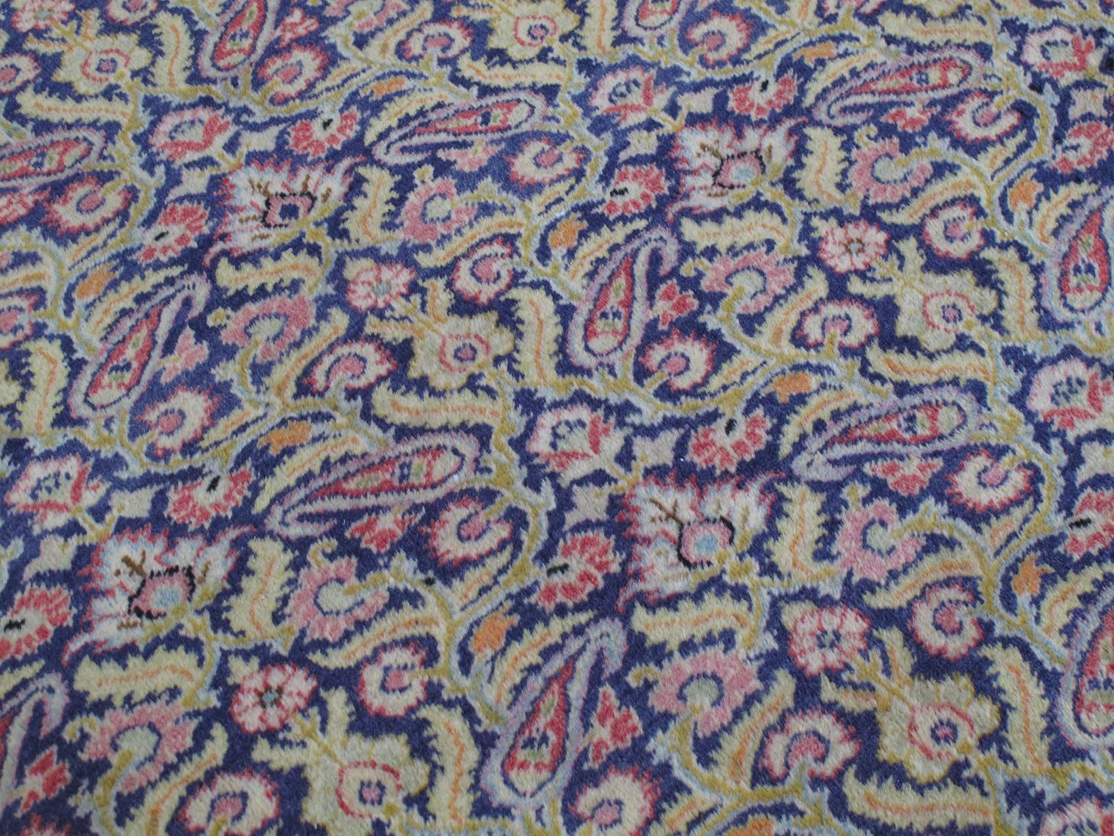 Kayseri Teppich im Vintage-Stil (20. Jahrhundert) im Angebot