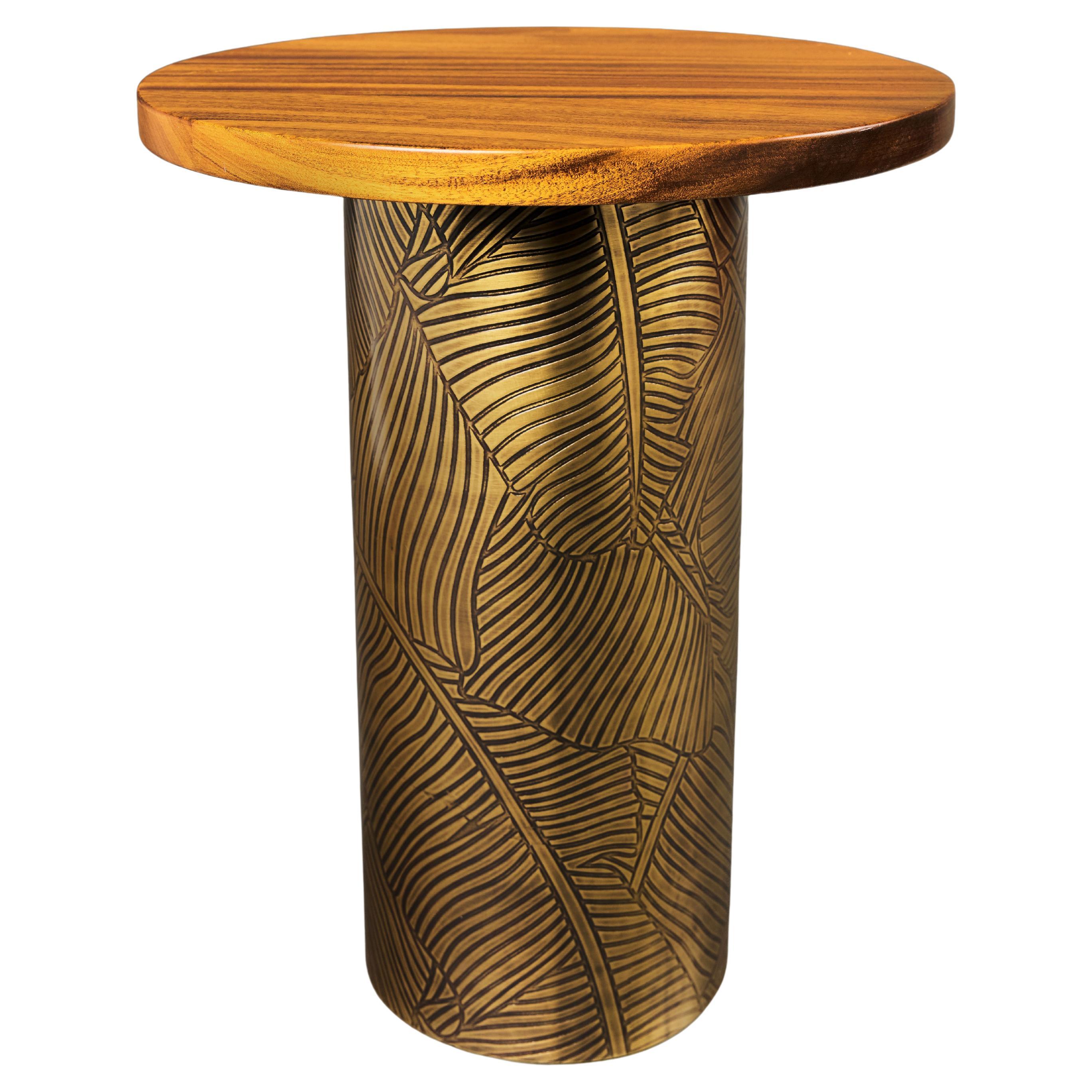 Engraved Brass and Solid Wood Side Table – Cylindrical Base Ø 50 cm x H 41 cm