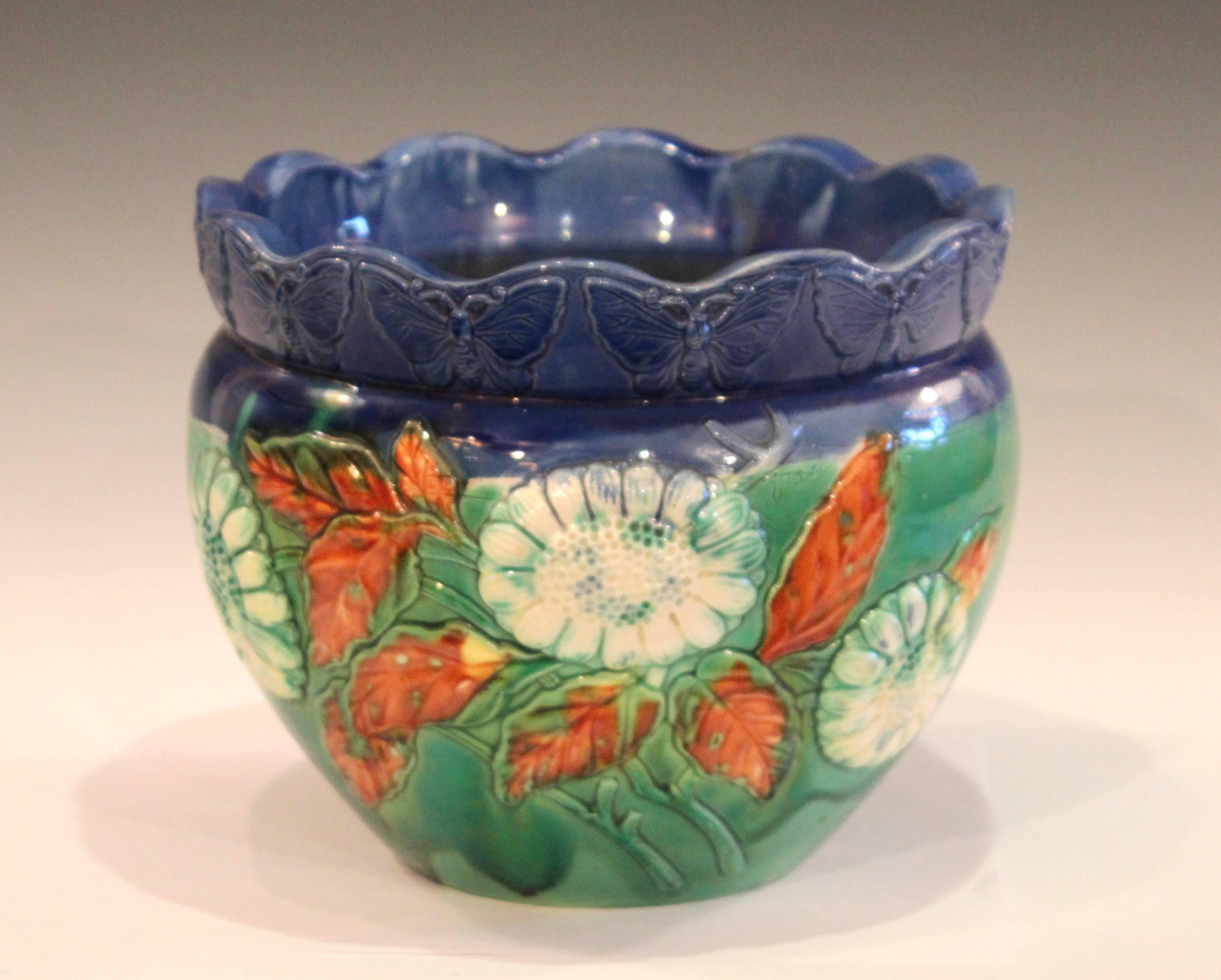 Awaji Pottery Jardiniere Applied Butterflies Blossoms Planter In Excellent Condition In Wilton, CT