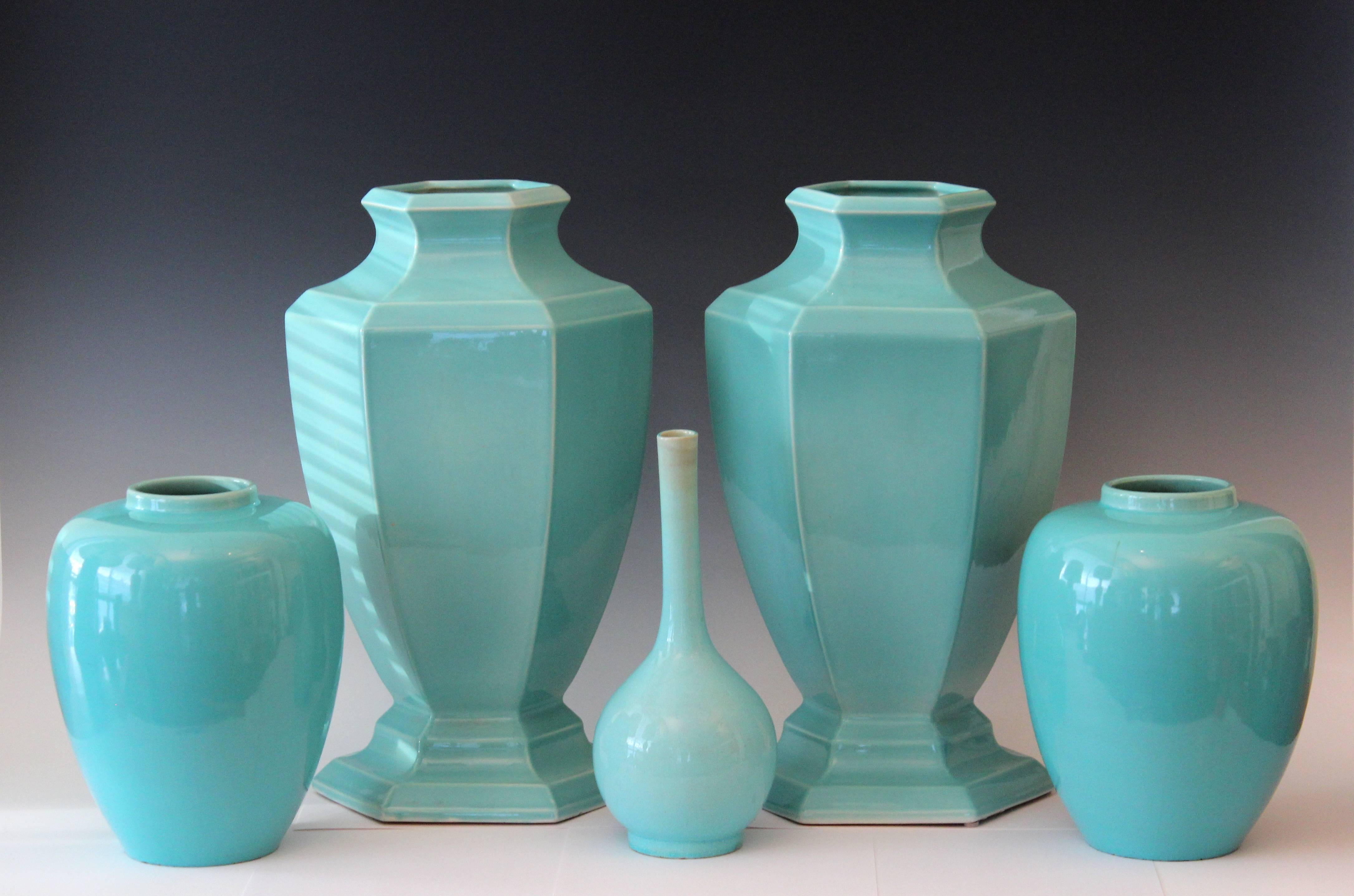 Large Pair of Art Deco Trenton, NJ Topeco 1930s Aqua Turquoise Urns Vases 2