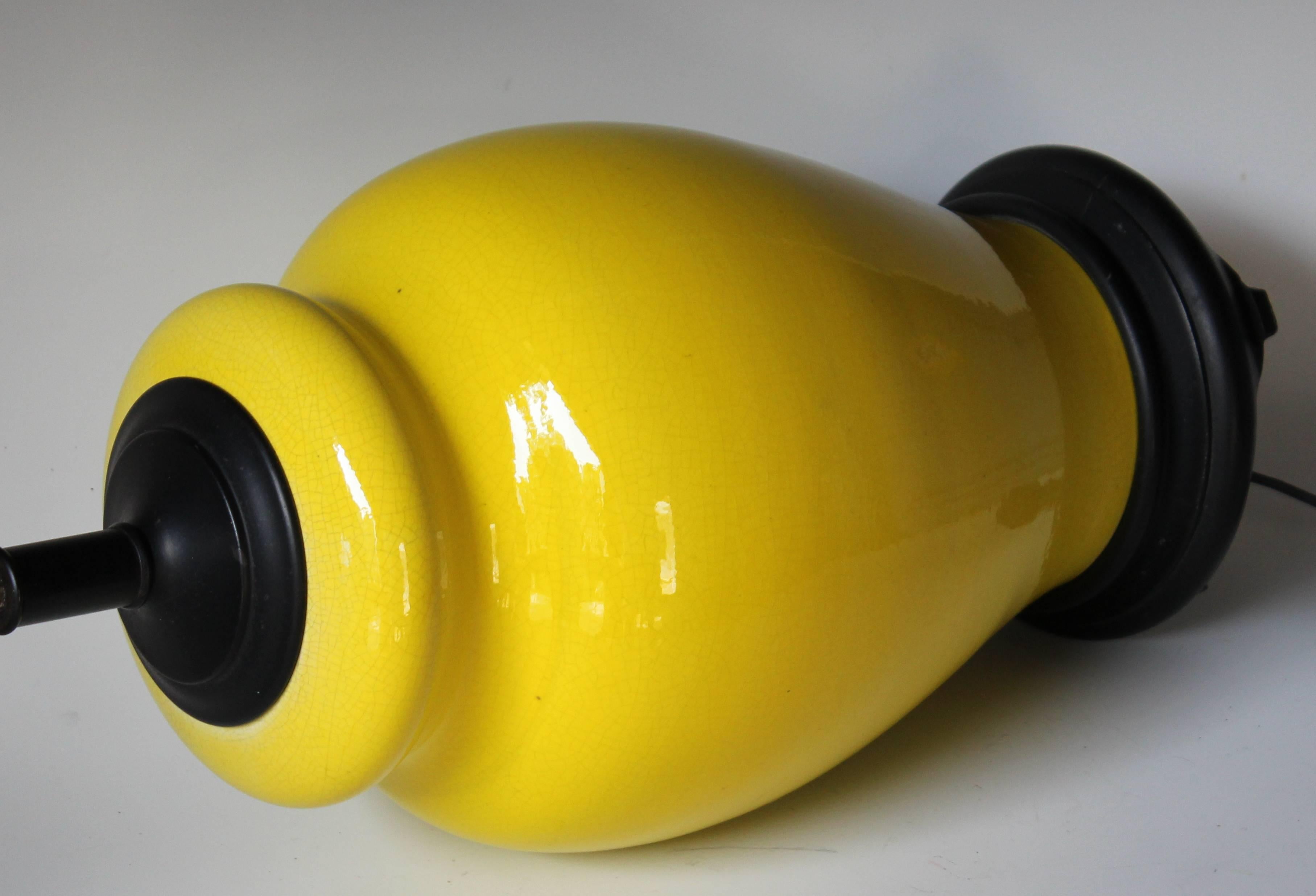 Modern Alvino Bagni Atomic Chrome Crackle Yellow Italian Pottery Raymor Gourd Lamp